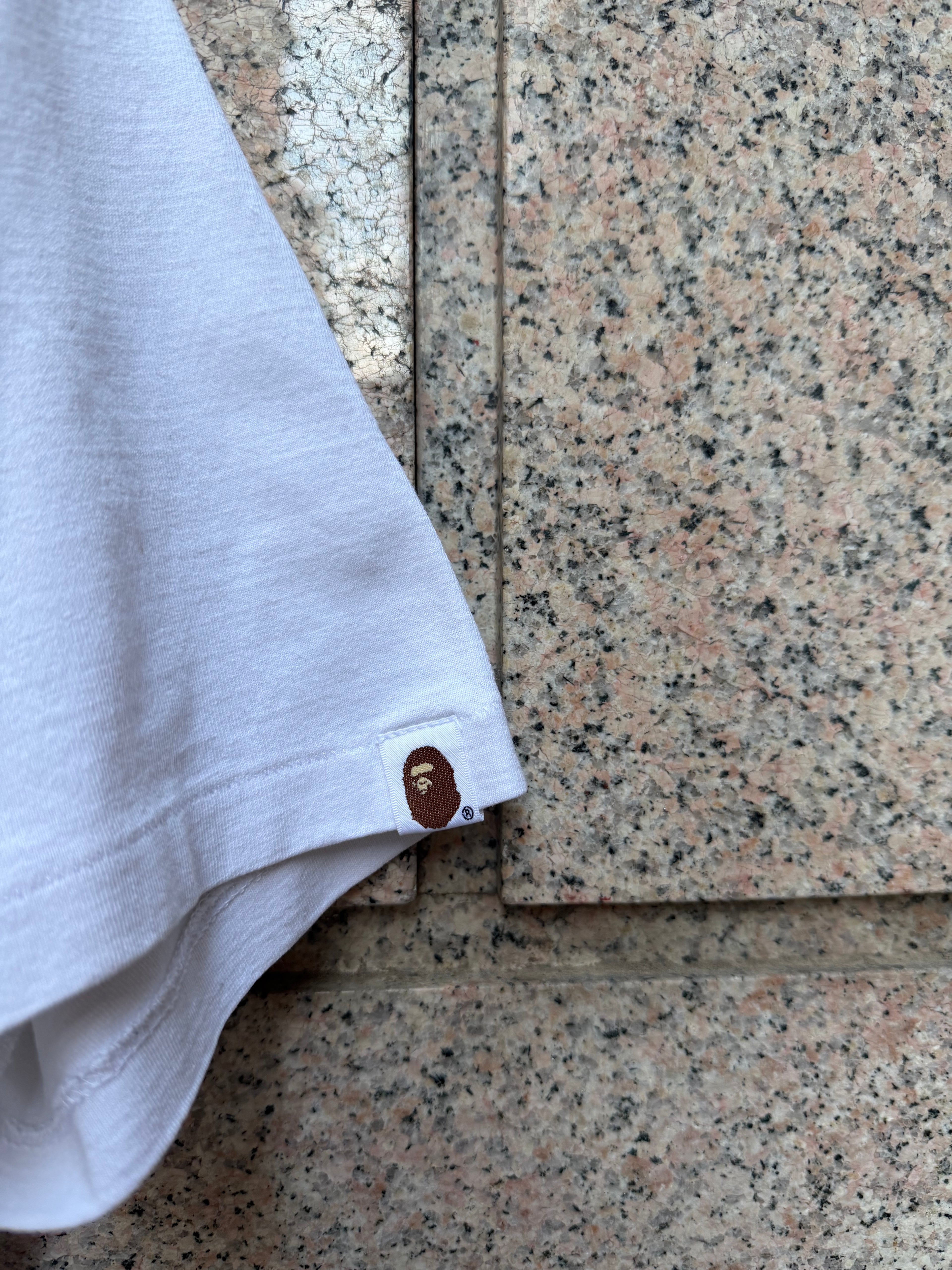 A Bathing Ape Bape Tee Big Head White Red - L (USED)