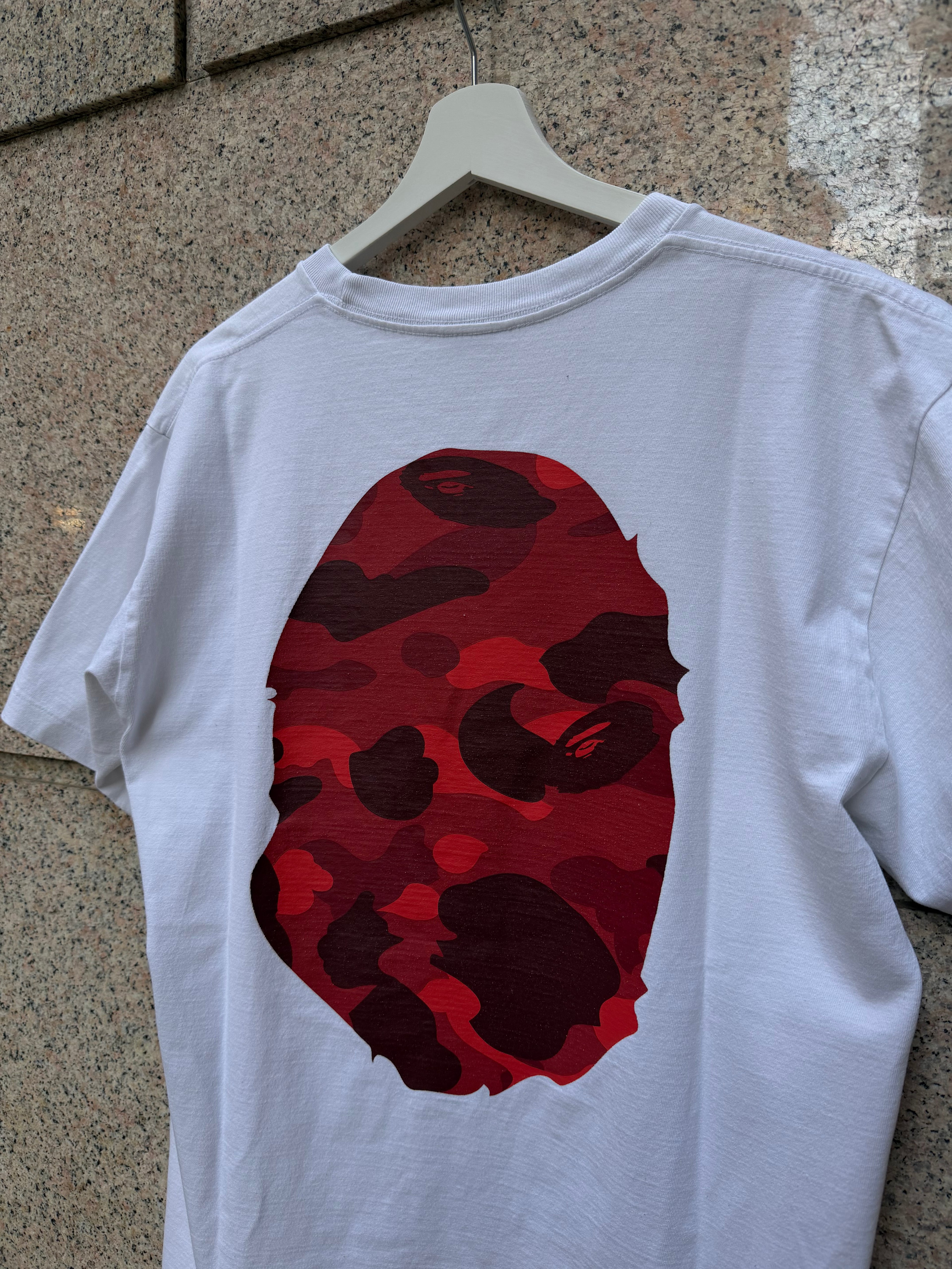 A Bathing Ape Bape Tee Big Head White Red - L (USED)