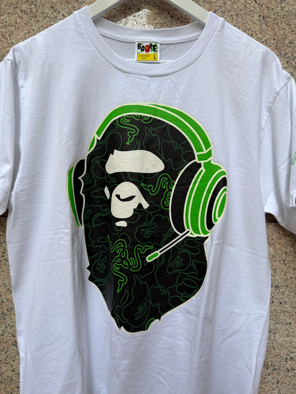 A Bathing Ape Bape Tee X Razer White Green - L (USED)