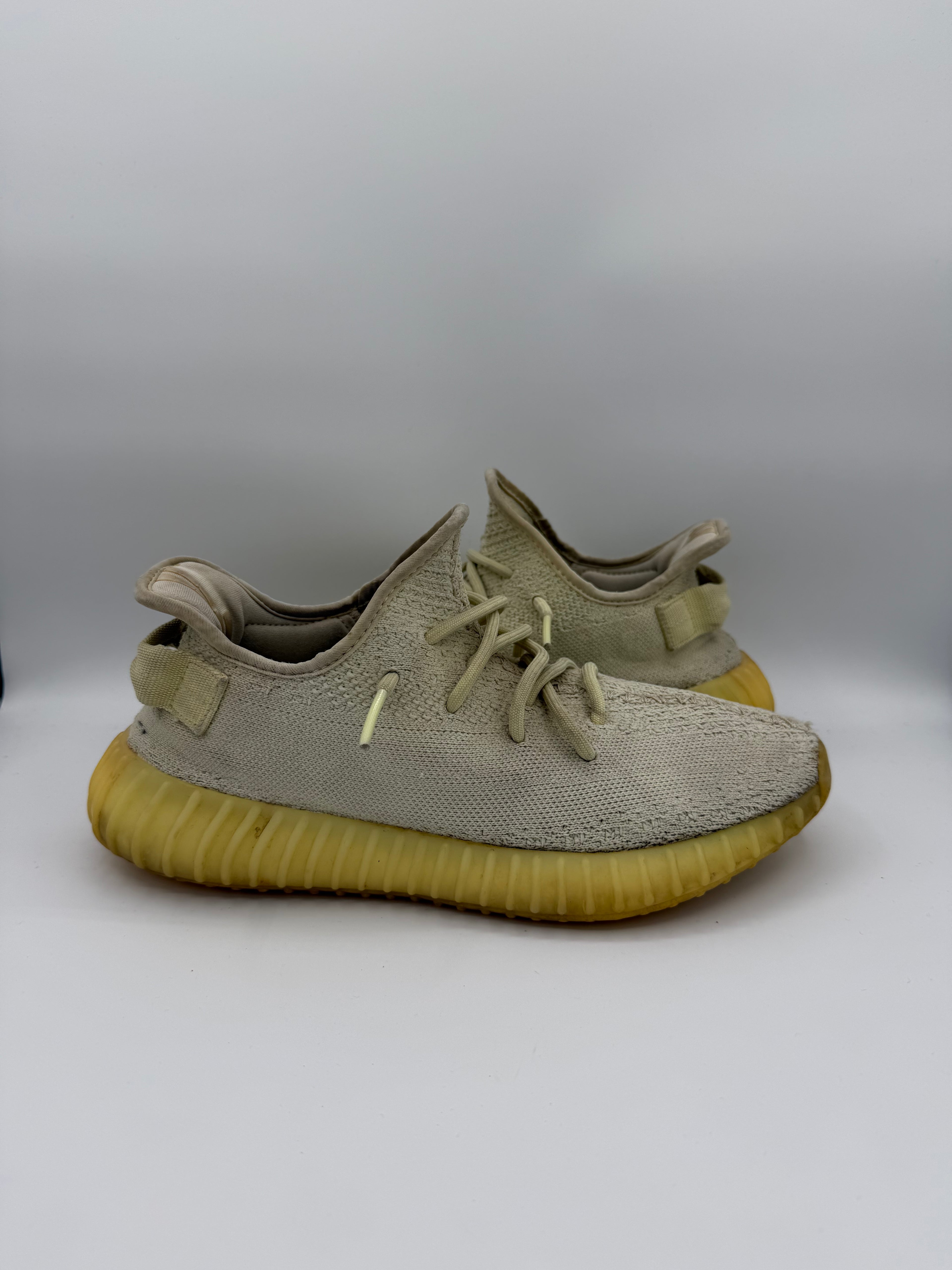 Yeezy Boost 350 V2 Butter - 42Eu (USED)