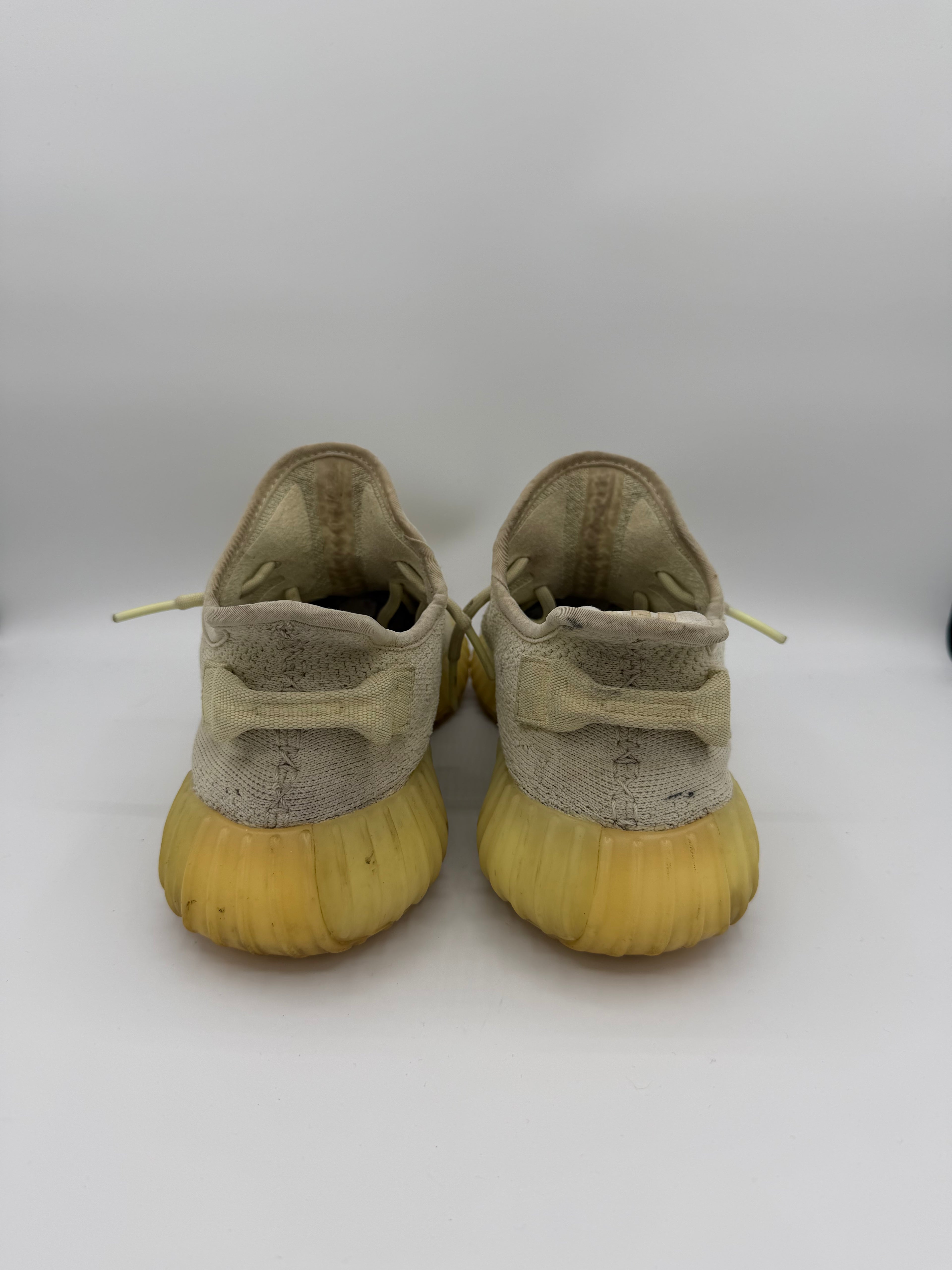 Yeezy Boost 350 V2 Butter - 42Eu (USED)