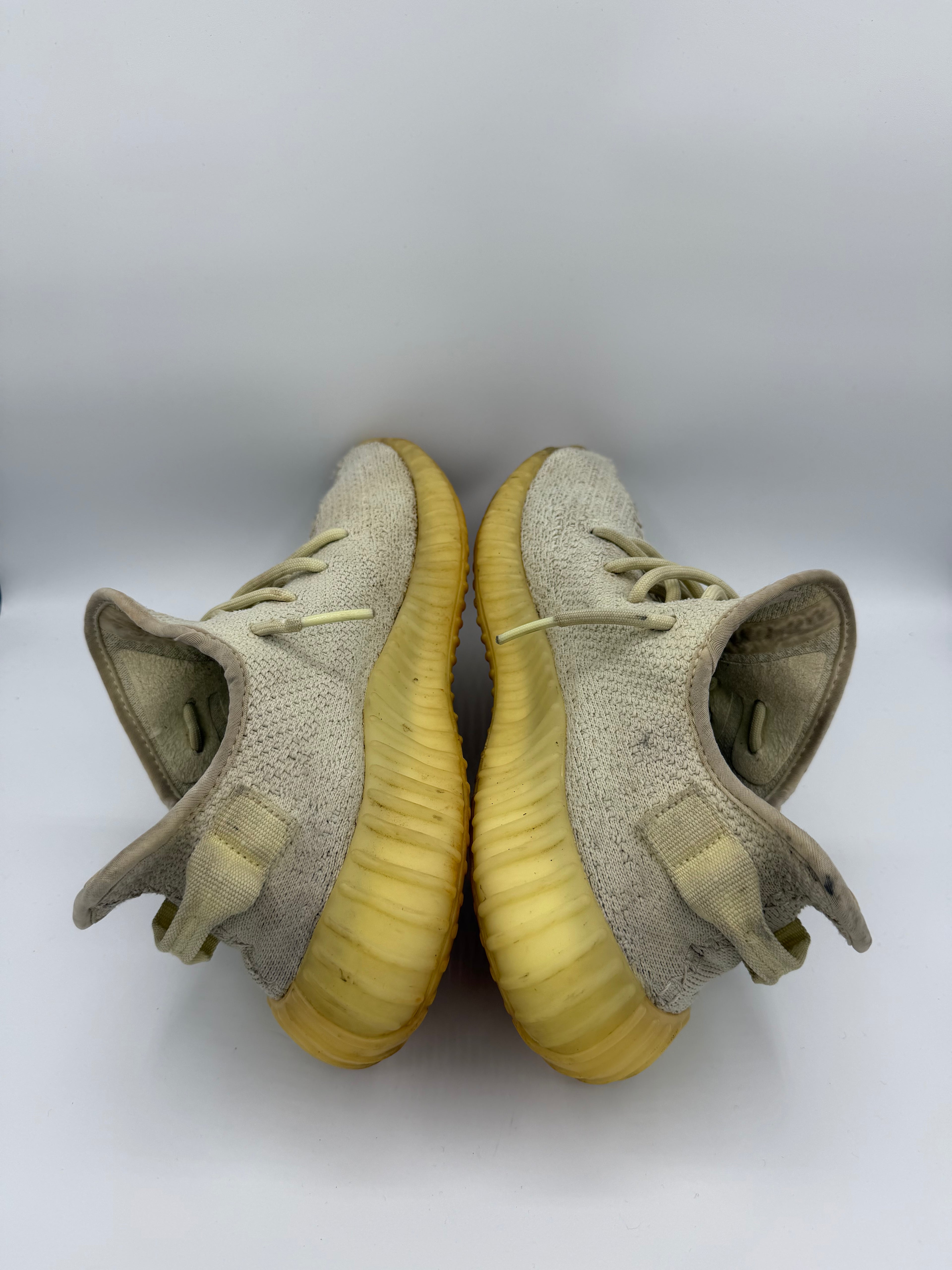 Yeezy Boost 350 V2 Butter - 42Eu (USED)