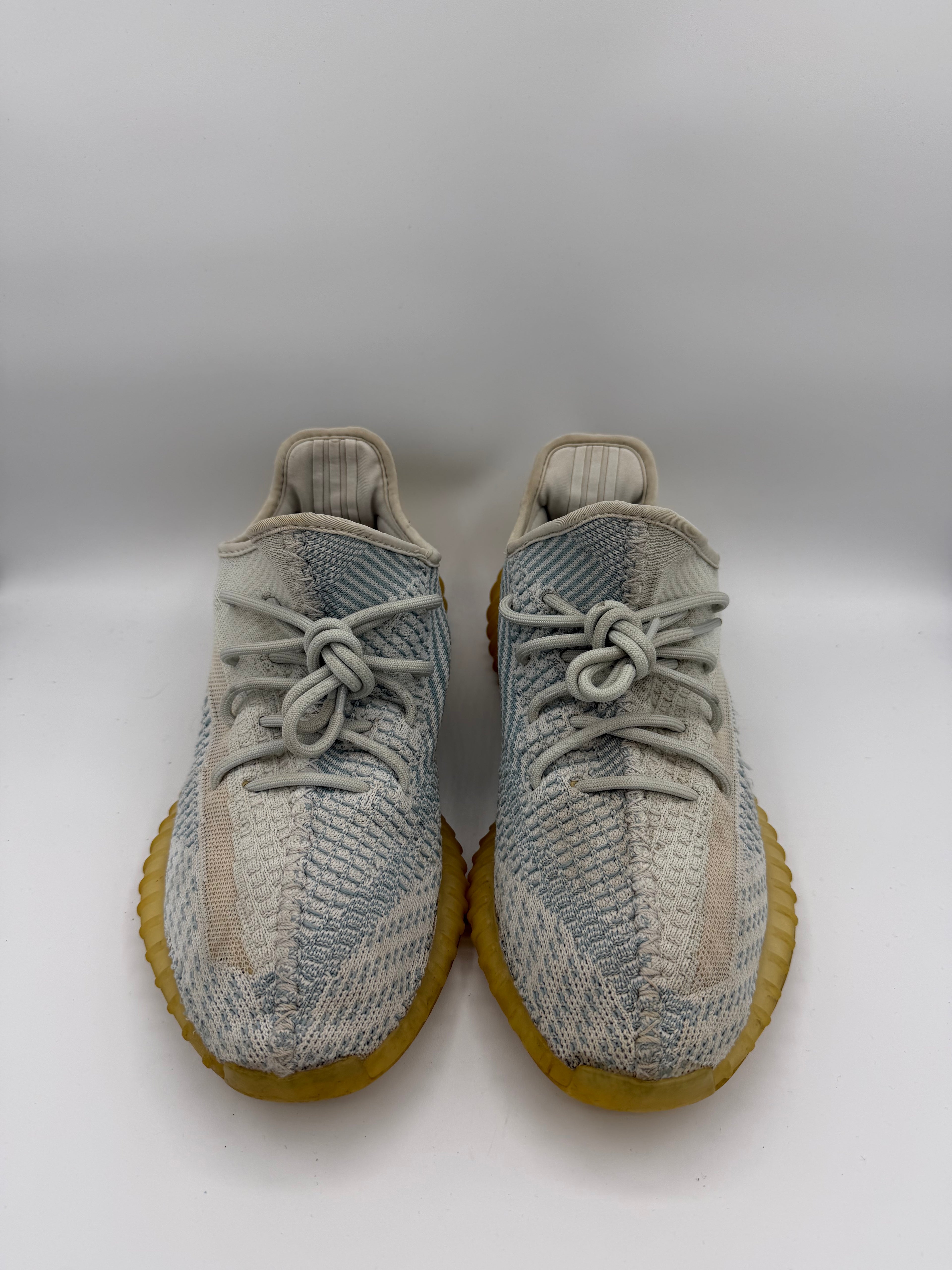 Yeezy Boost 350 V2 Cloud White - 42,5Eu (USED)