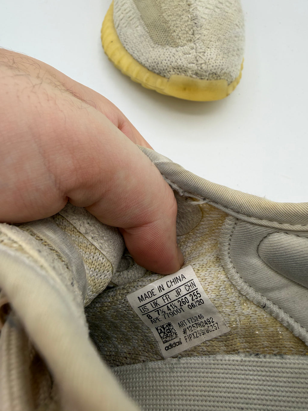 Yeezy Boost 350 V2 Natural - 41Eu (USED)