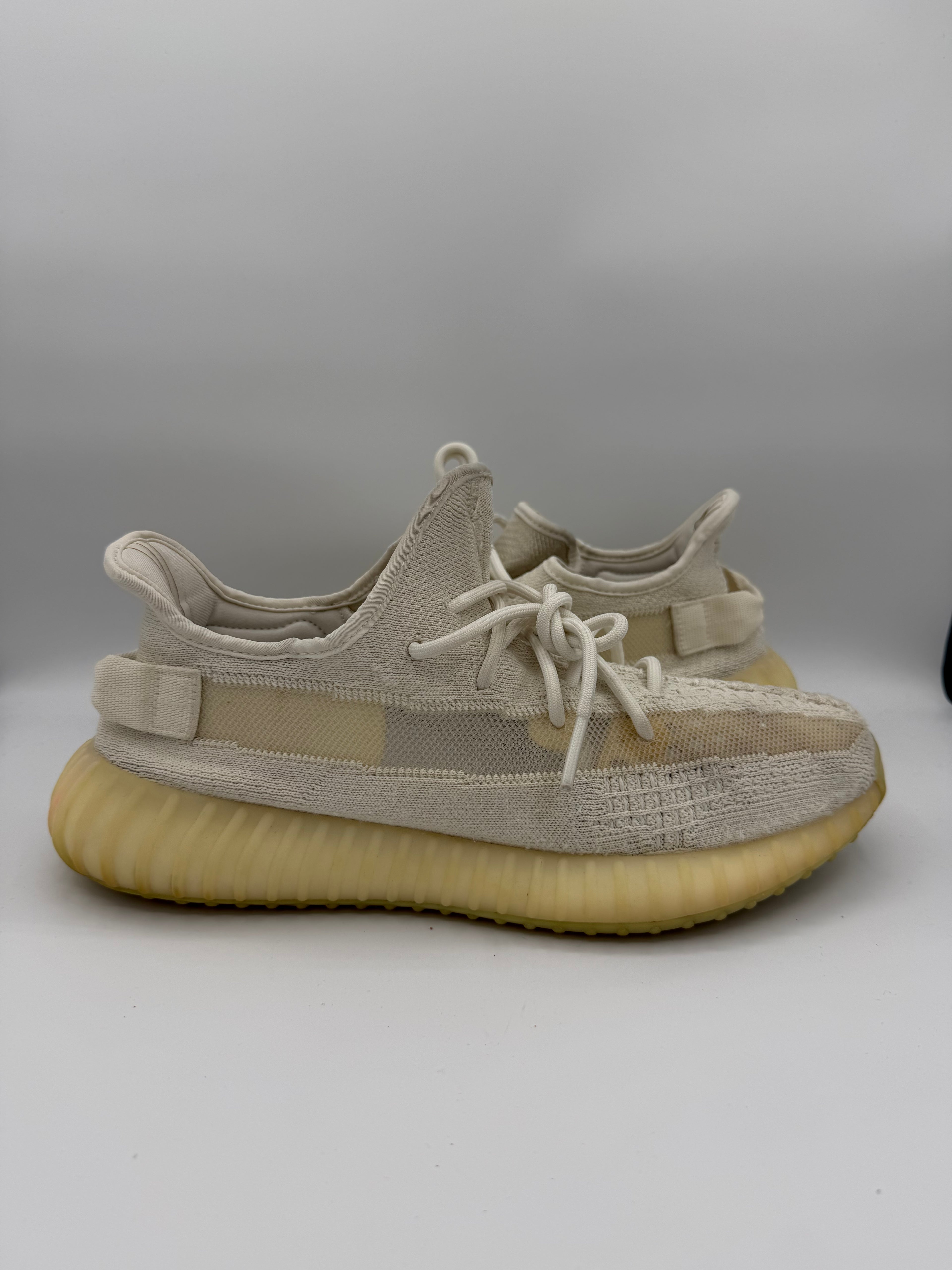Yeezy Boost 350 V2 Bone - 44,5Eu (USED)