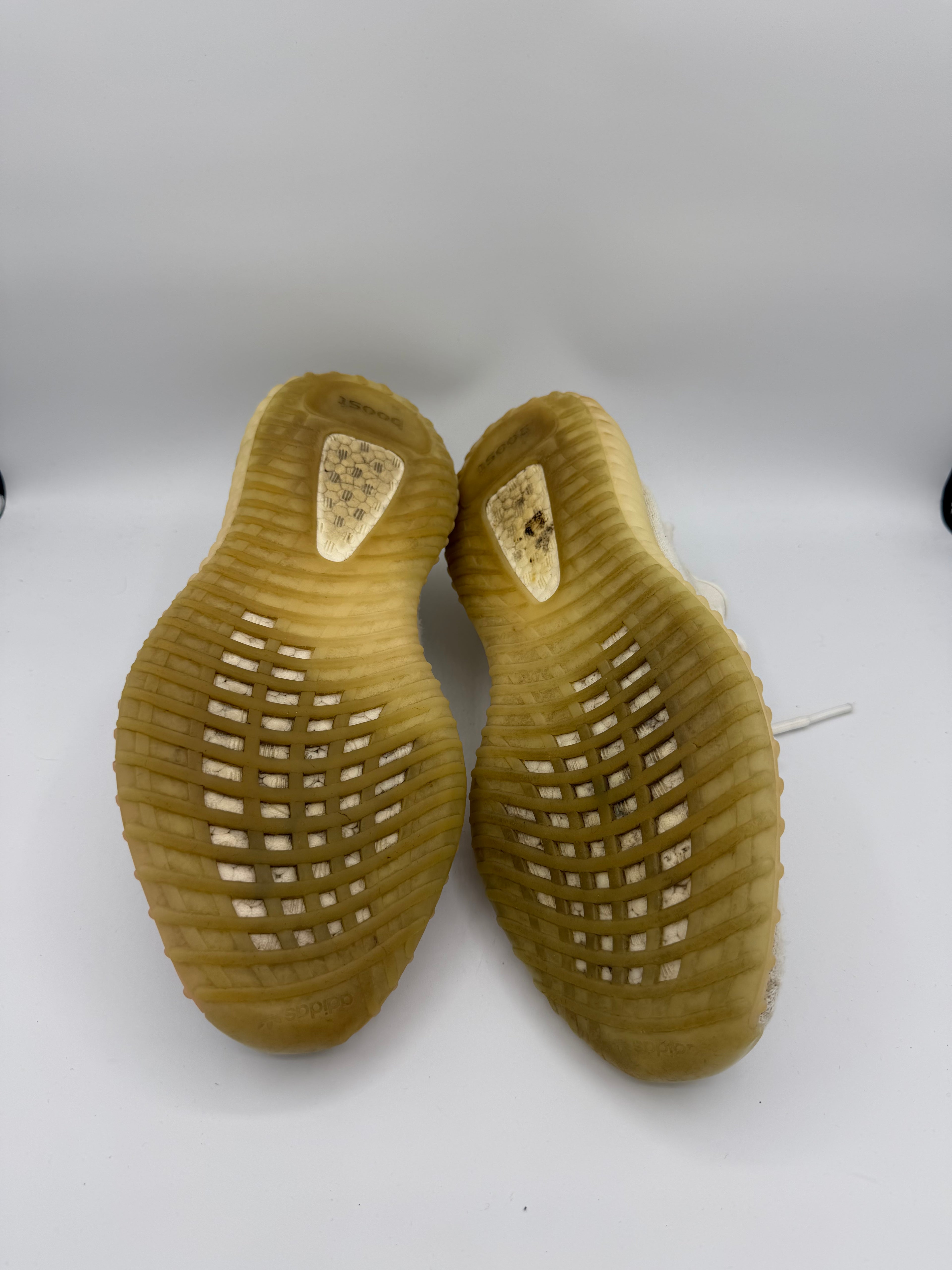 Yeezy Boost 350 V2 Bone - 44,5Eu (USED)