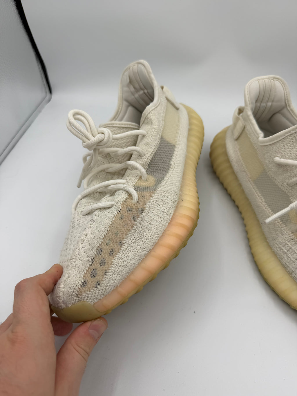 Yeezy Boost 350 V2 Bone - 44,5Eu (USED)