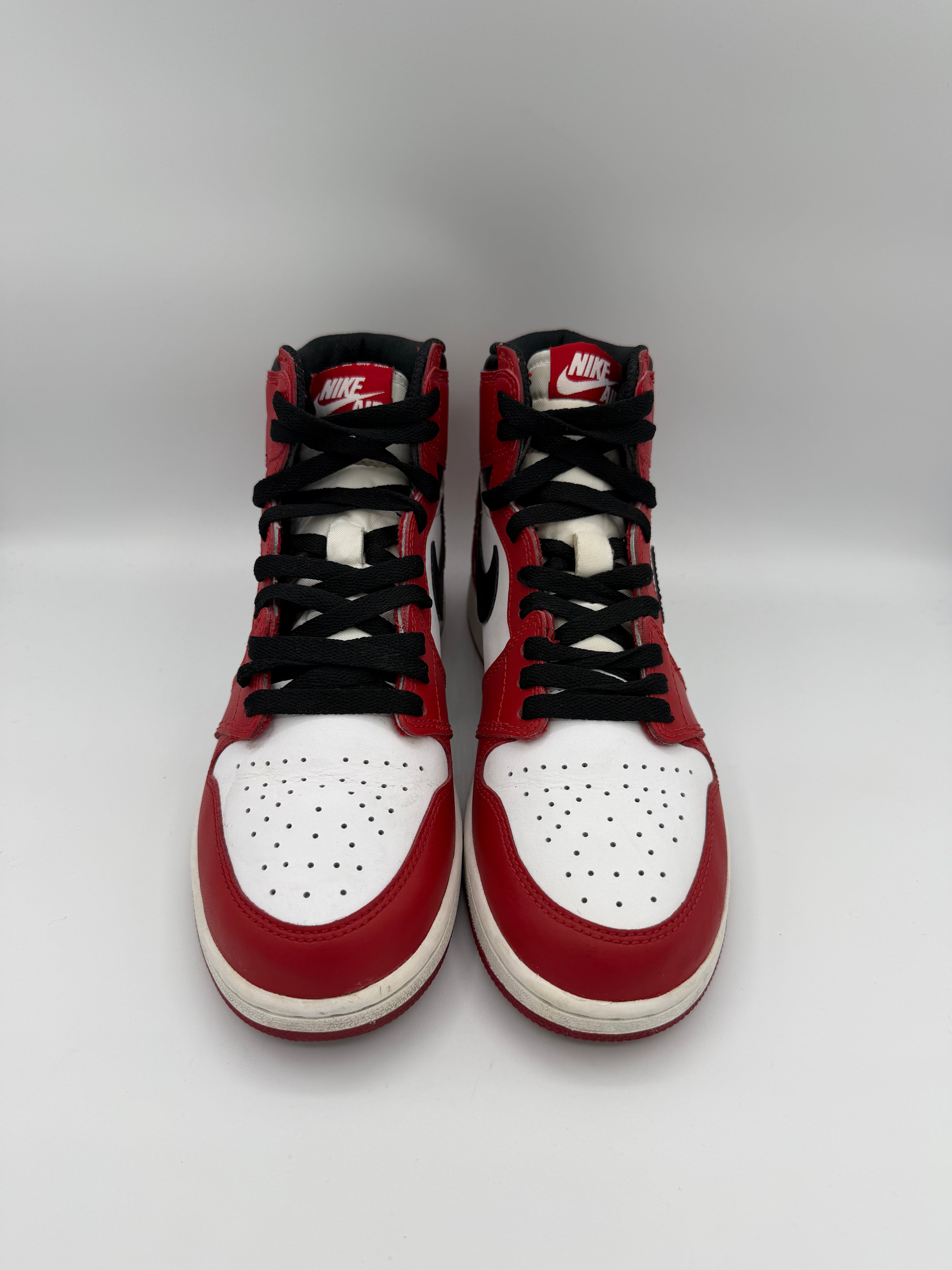 Jordan 1 Retro Chicago (2015) (GS) - 40Eu (USED)