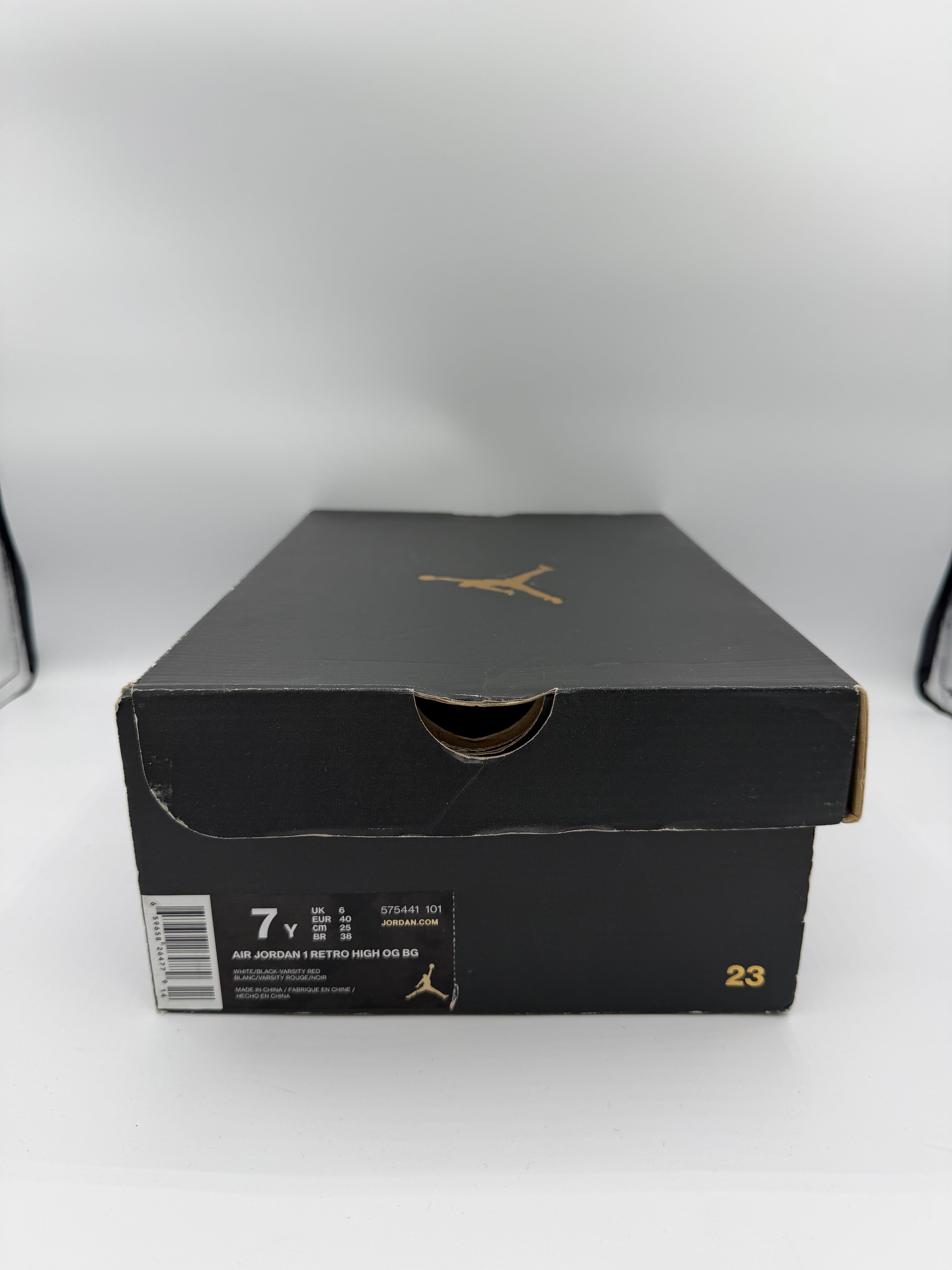 Jordan 1 Retro Chicago (2015) (GS) - 40Eu (USED)