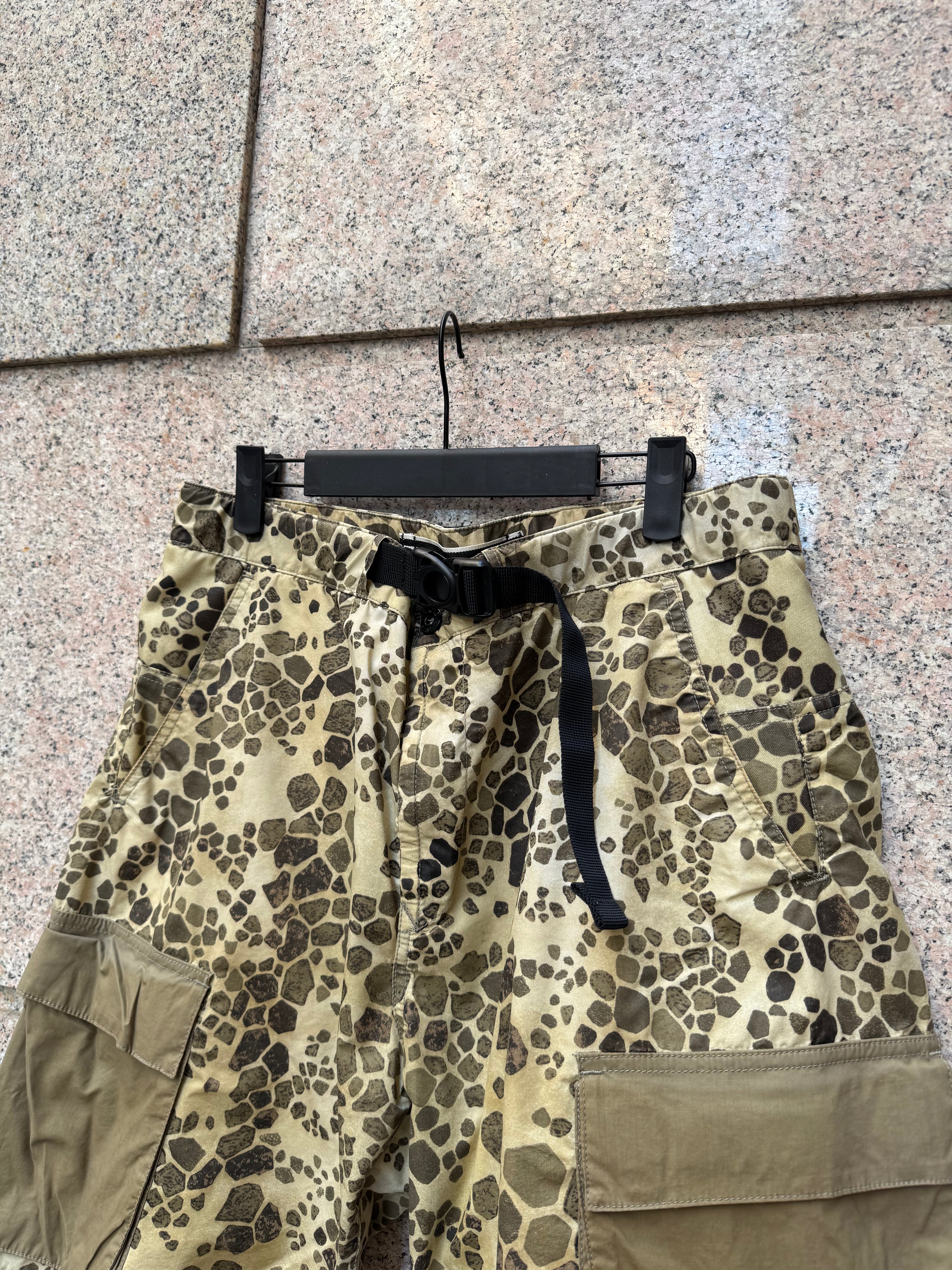 Stone Island Short Alligator Camo W34 - L (USED)