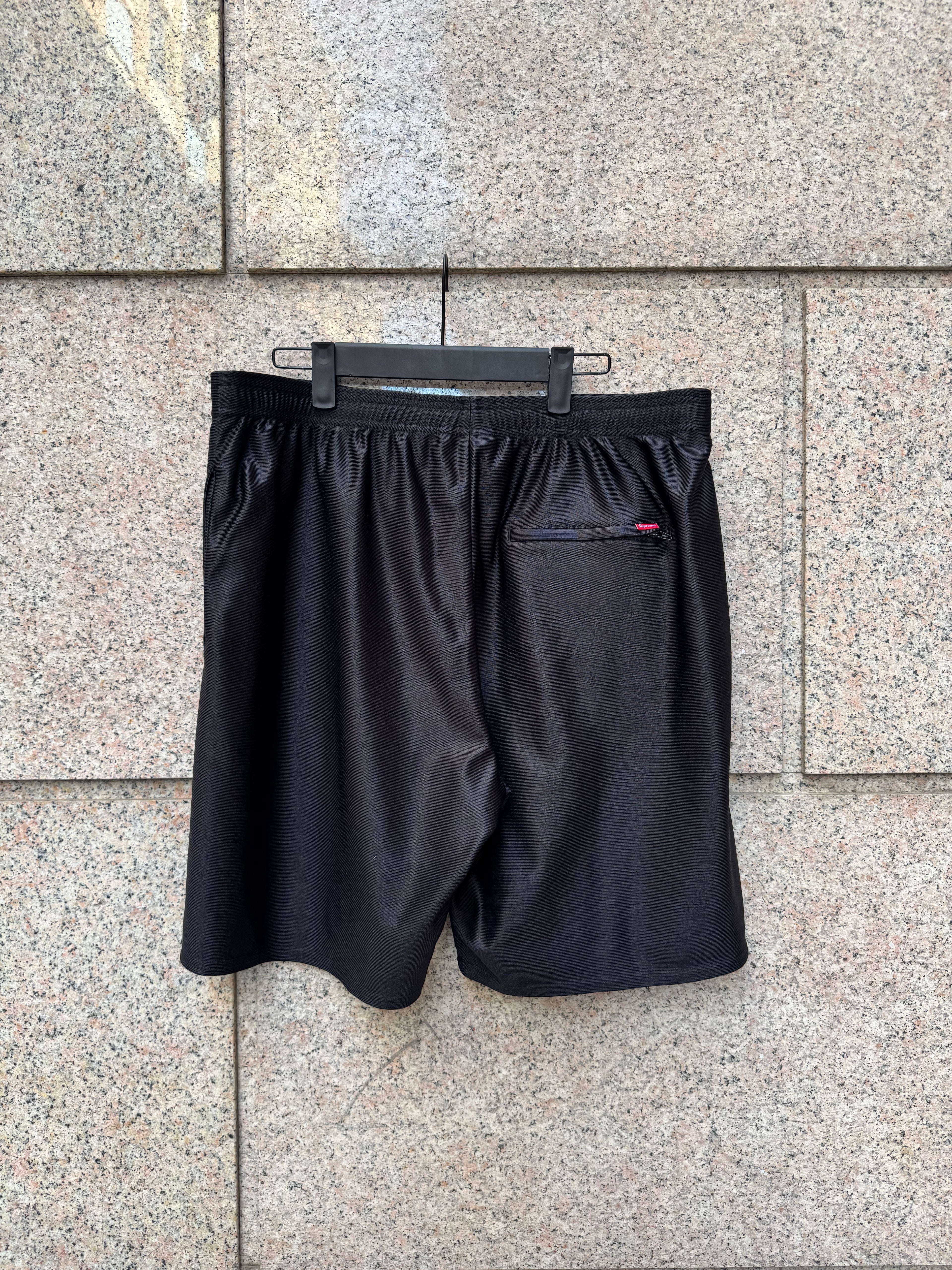 Supreme Stides Short Black - L (USED)
