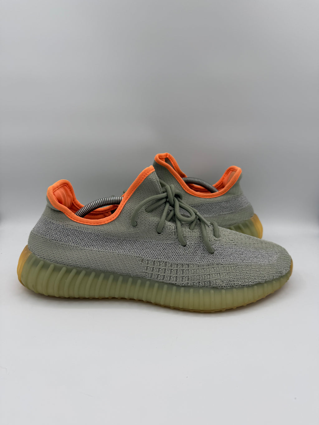Yeezy 350 V2 Desert Sage - 45Eu (USED)