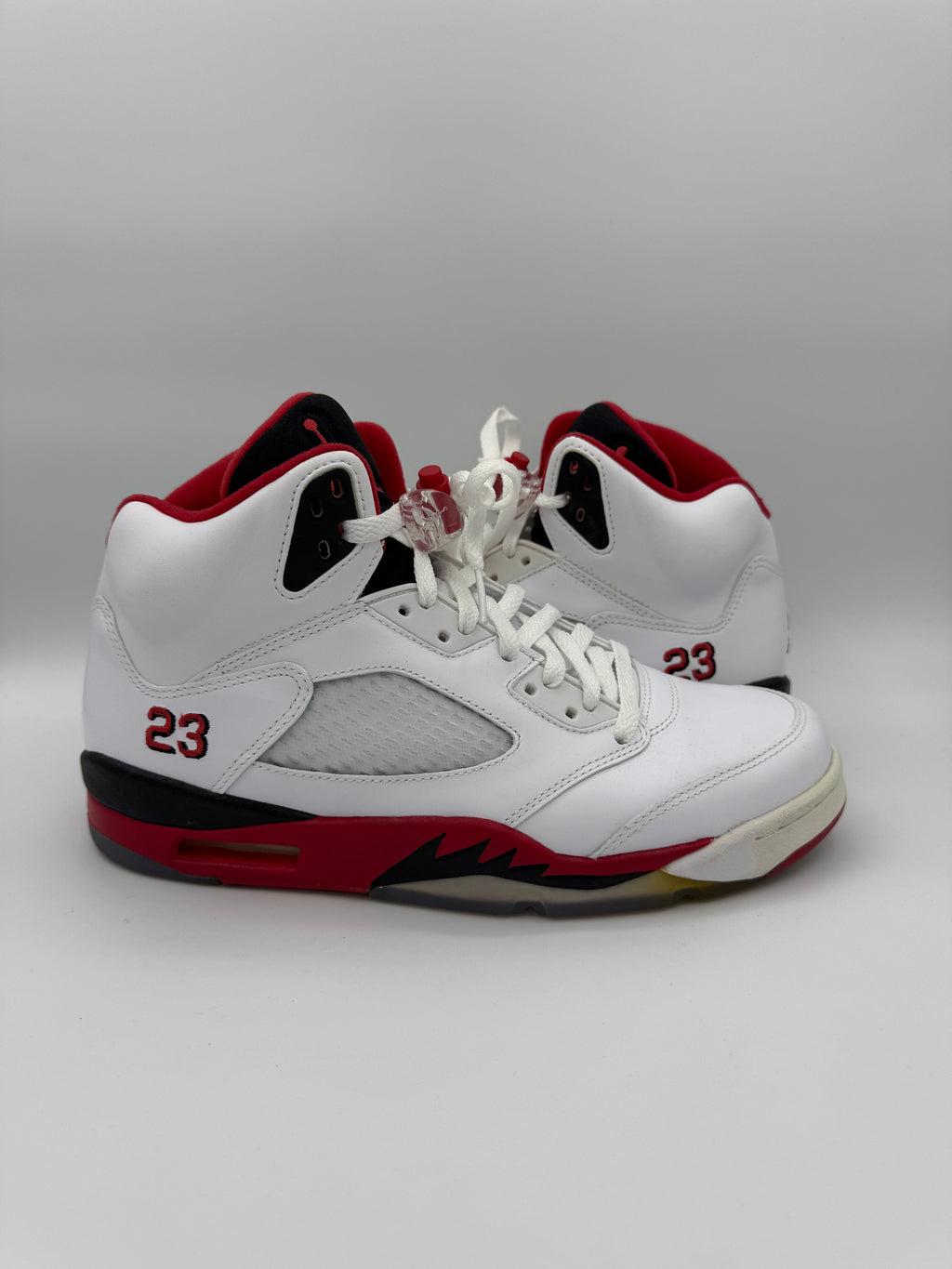 Jordan 5 Retro Fire Red Black Tongue (2013) - 42Eu (USED)