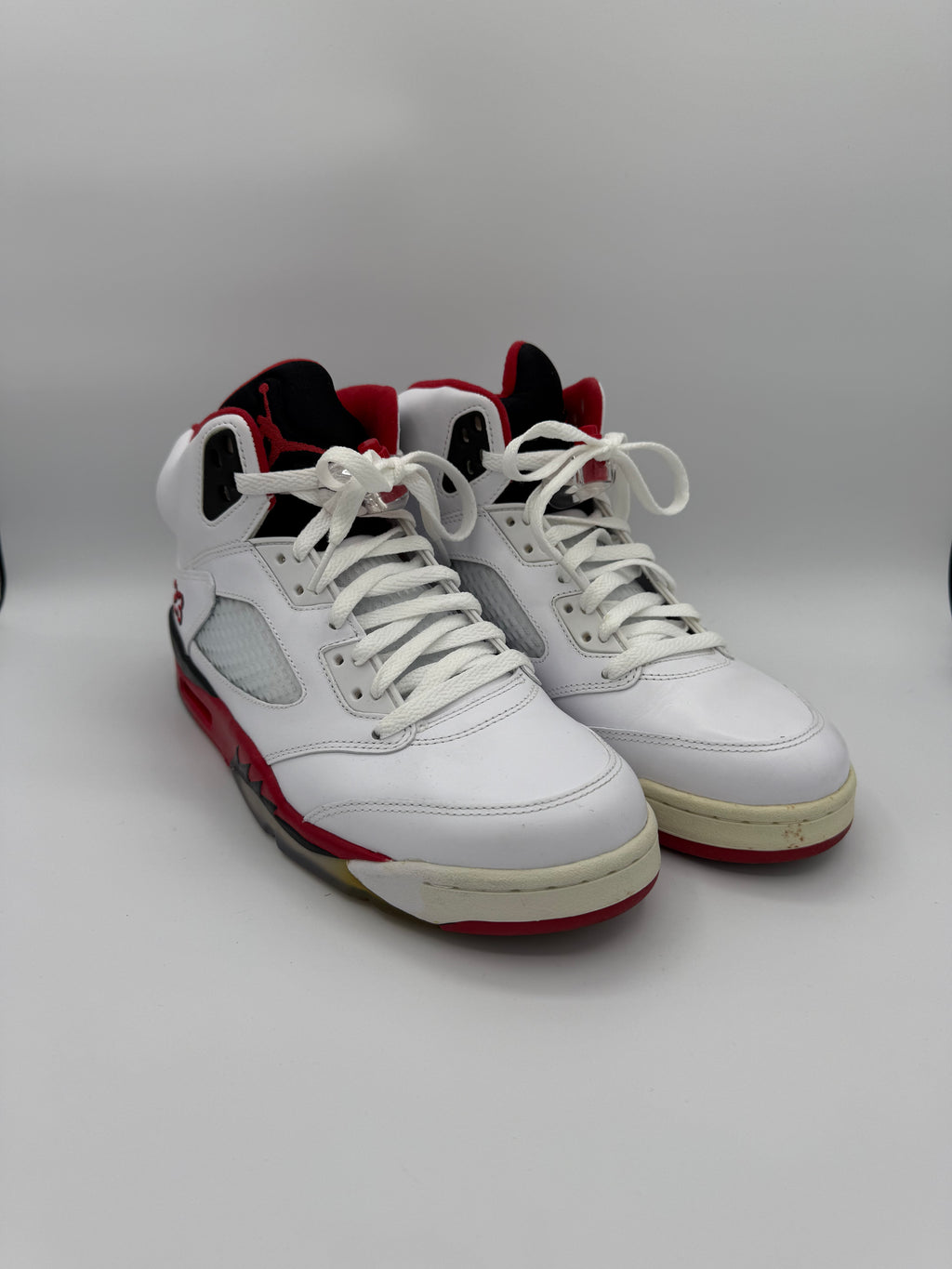 Jordan 5 Retro Fire Red Black Tongue (2013) - 42Eu (USED)