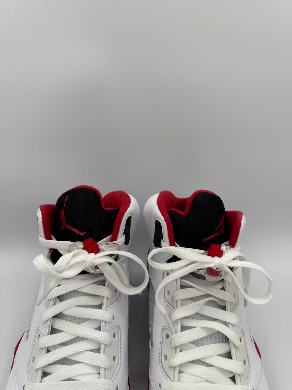 Jordan 5 Retro Fire Red Black Tongue (2013) - 42Eu (USED)