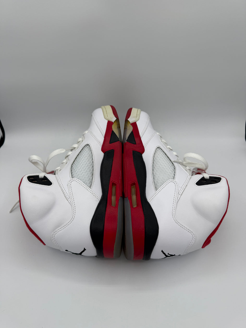 Jordan 5 Retro Fire Red Black Tongue (2013) - 42Eu (USED)
