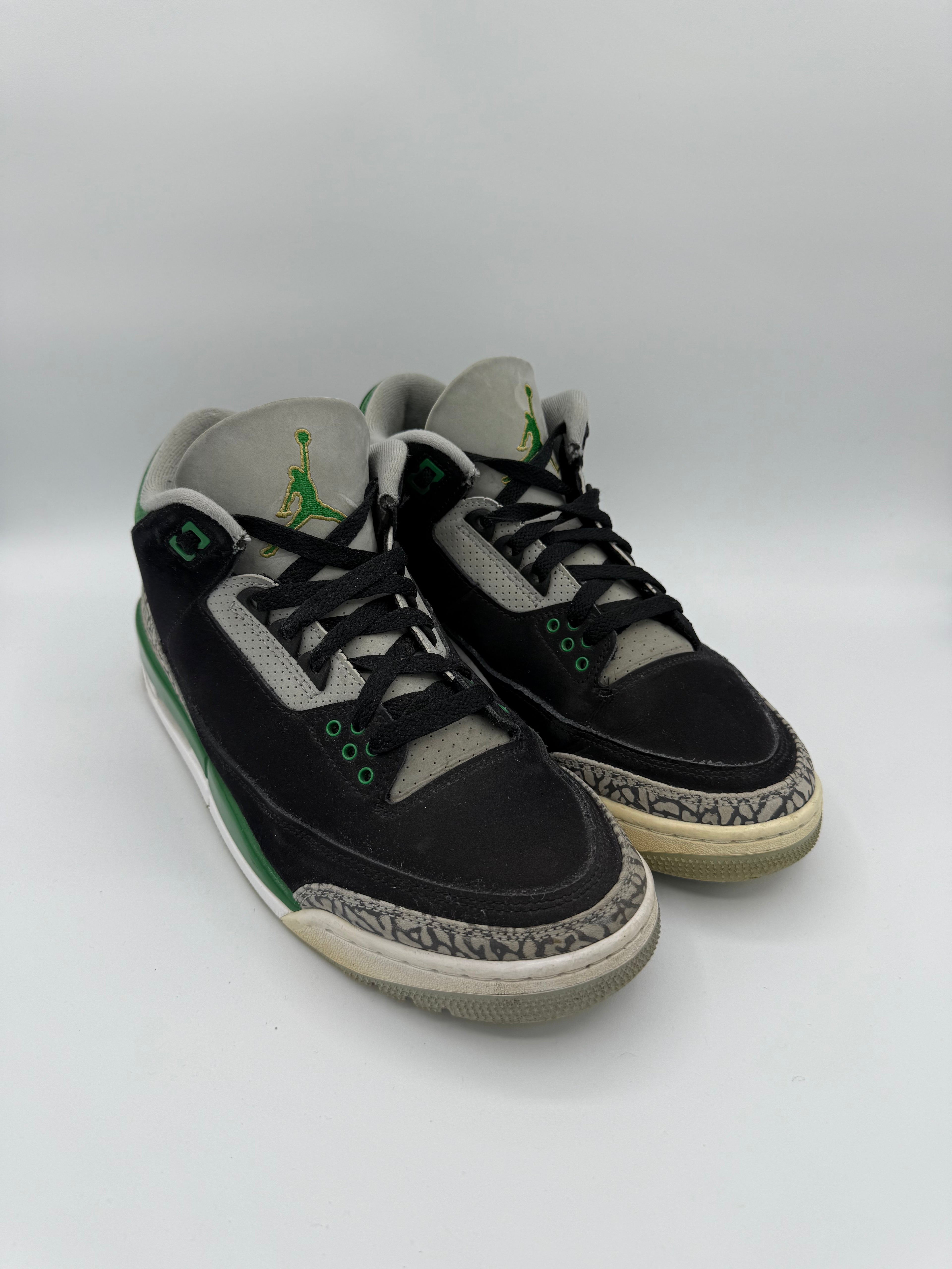 Jordan 3 Retro Pine Green - 42Eu (USED)