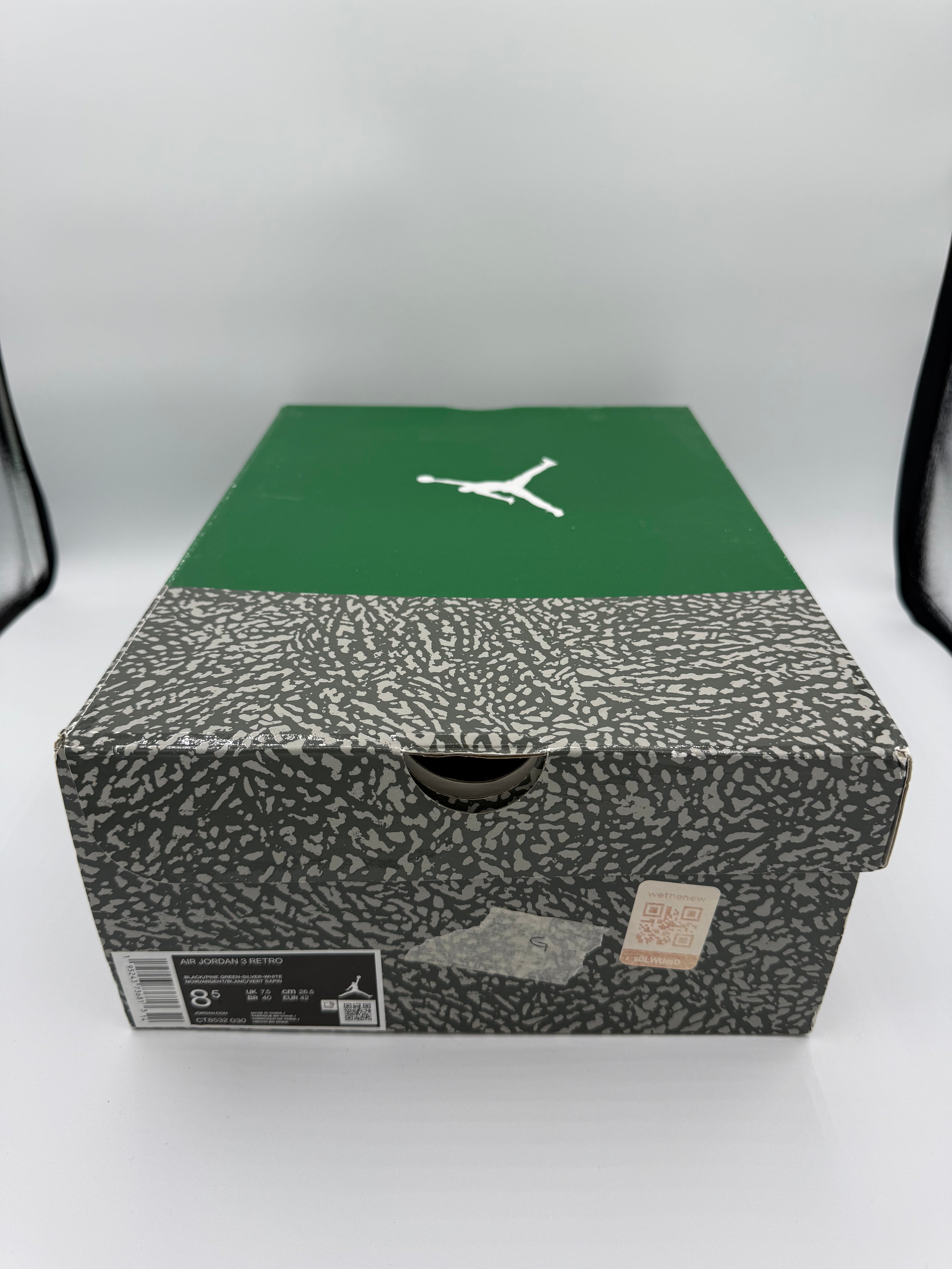 Jordan 3 Retro Pine Green - 42Eu (USED)