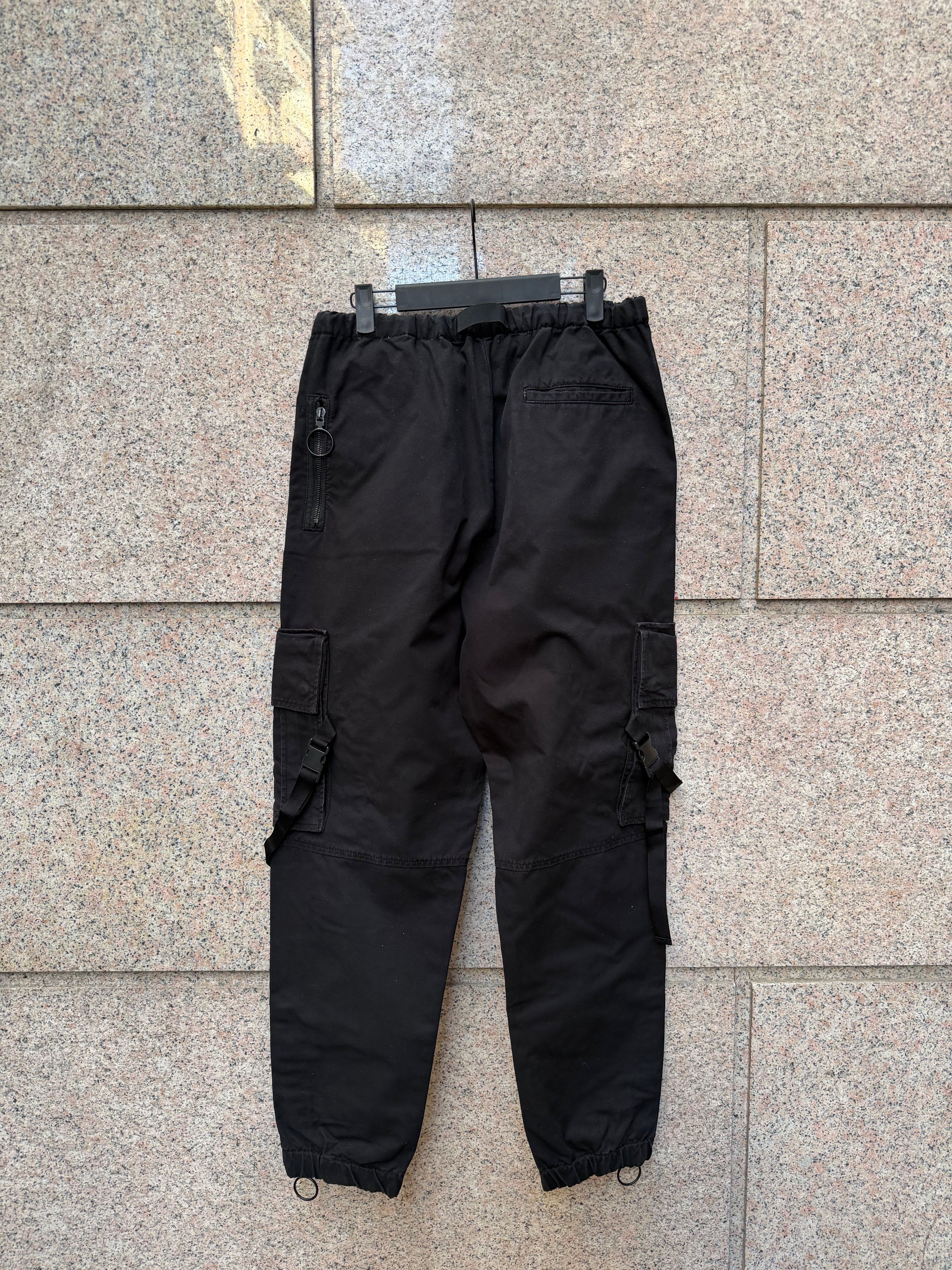 Off-White Cargo Black Utility - M (USED)