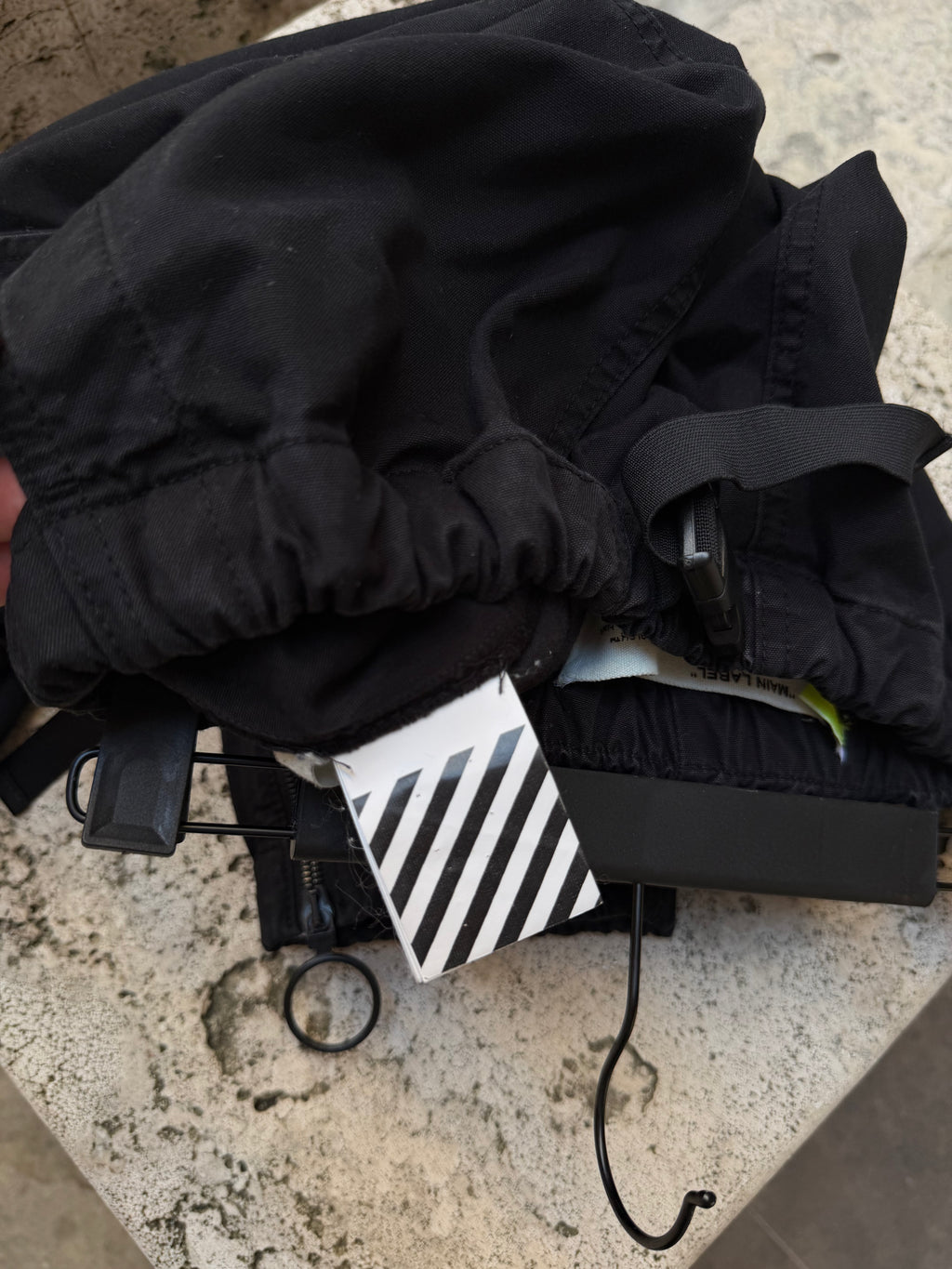 Off-White Cargo Black Utility - M (USED)