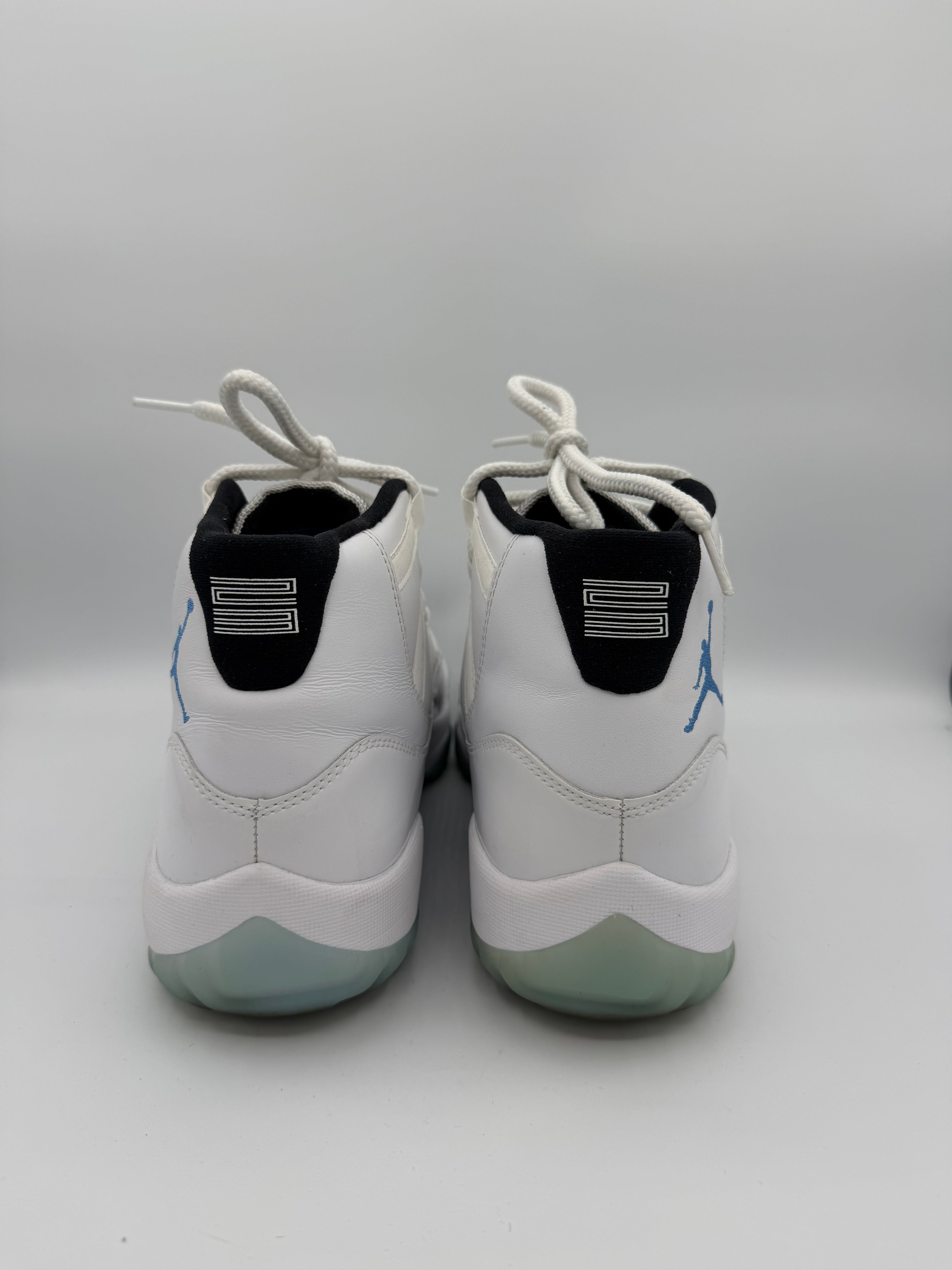 Jordan 11 Retro Legend blu (2014) - 43Eu (USED)