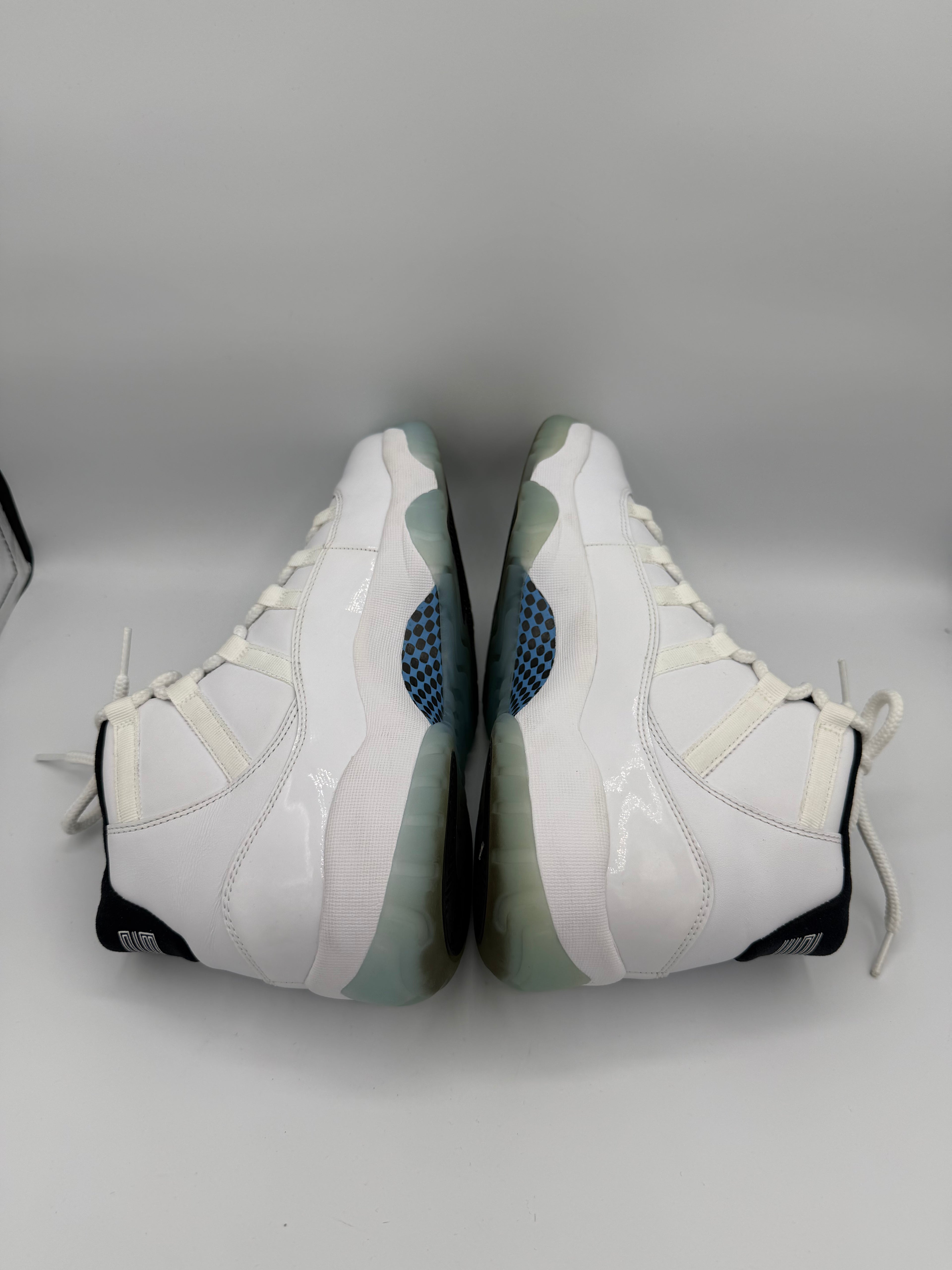 Jordan 11 Retro Legend blu (2014) - 43Eu (USED)