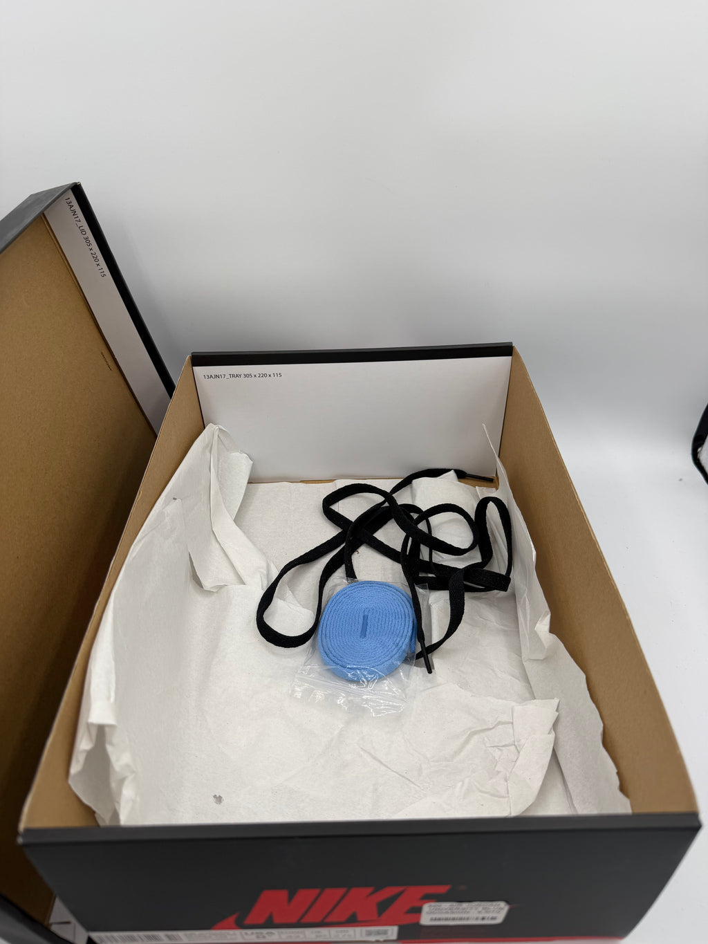 Jordan 1 High University Blue - 43Eu (USED)