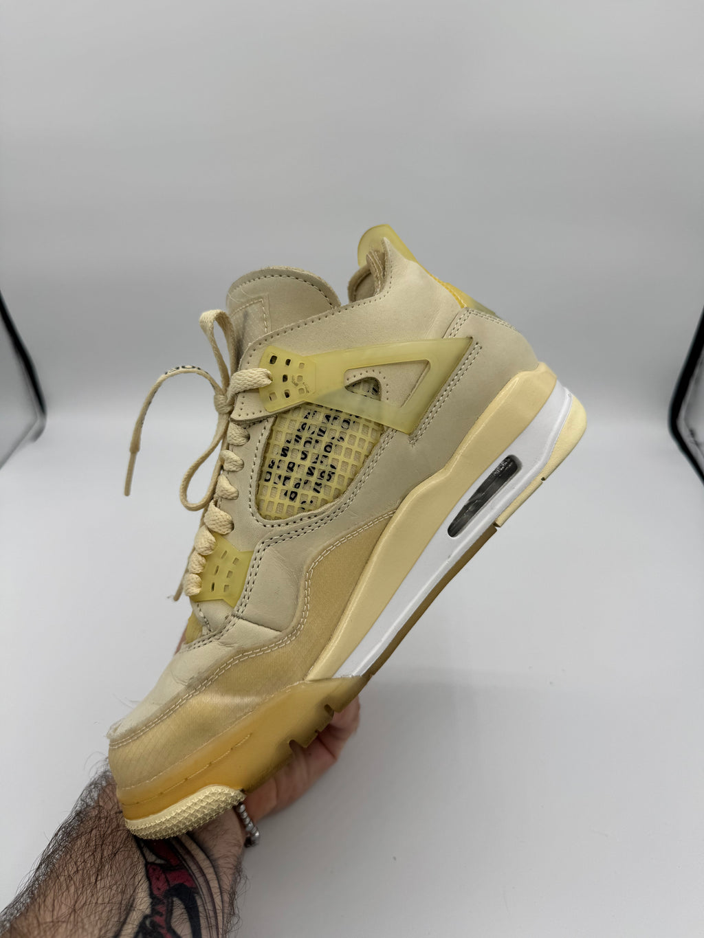 Jordan 4 Retro Off-White Sail - 38Eu (USED)