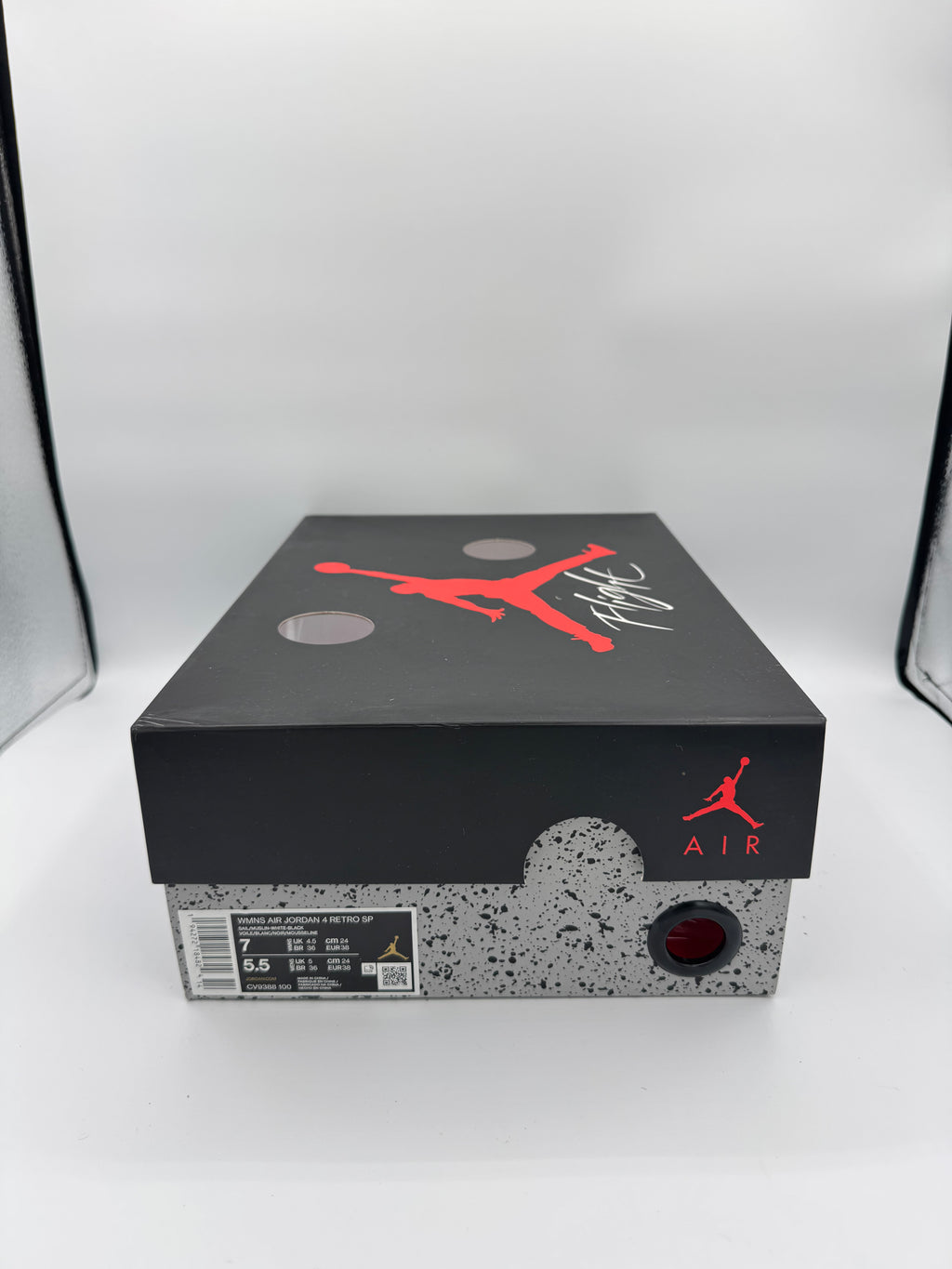 Jordan 4 Retro Off-White Sail - 38Eu (USED)