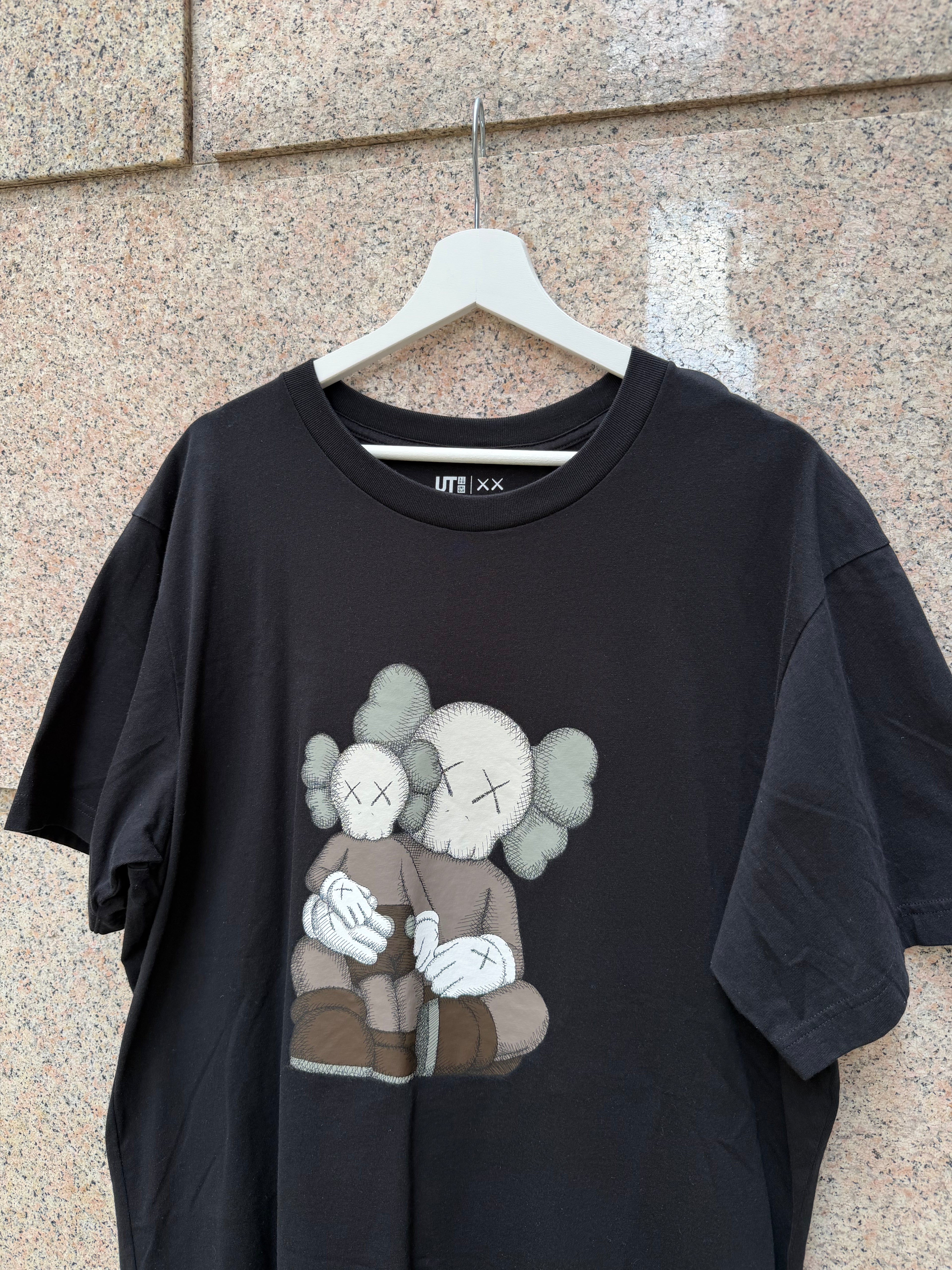 Kaws X Uniqlo Tee Black- XL (USED)