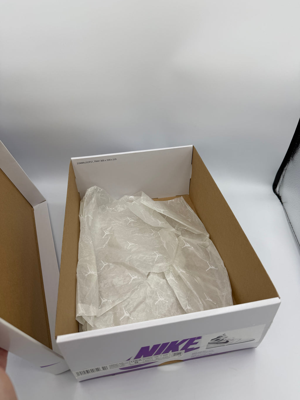 Jordan 1 High Court Purple 3.0 - 40,5Eu (USED)