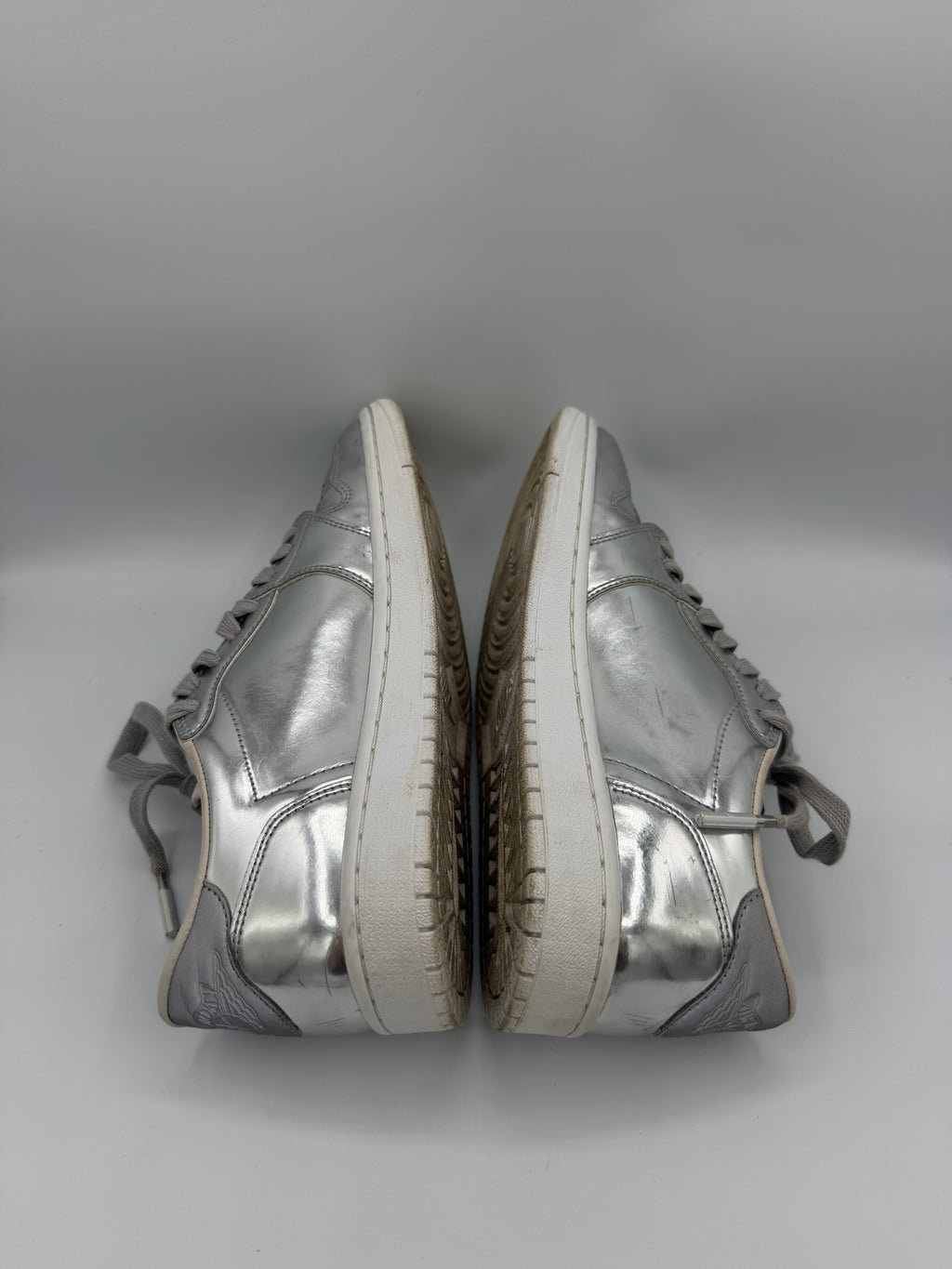 Jordan 1 Low Pinnacle - 41Eu (USED)