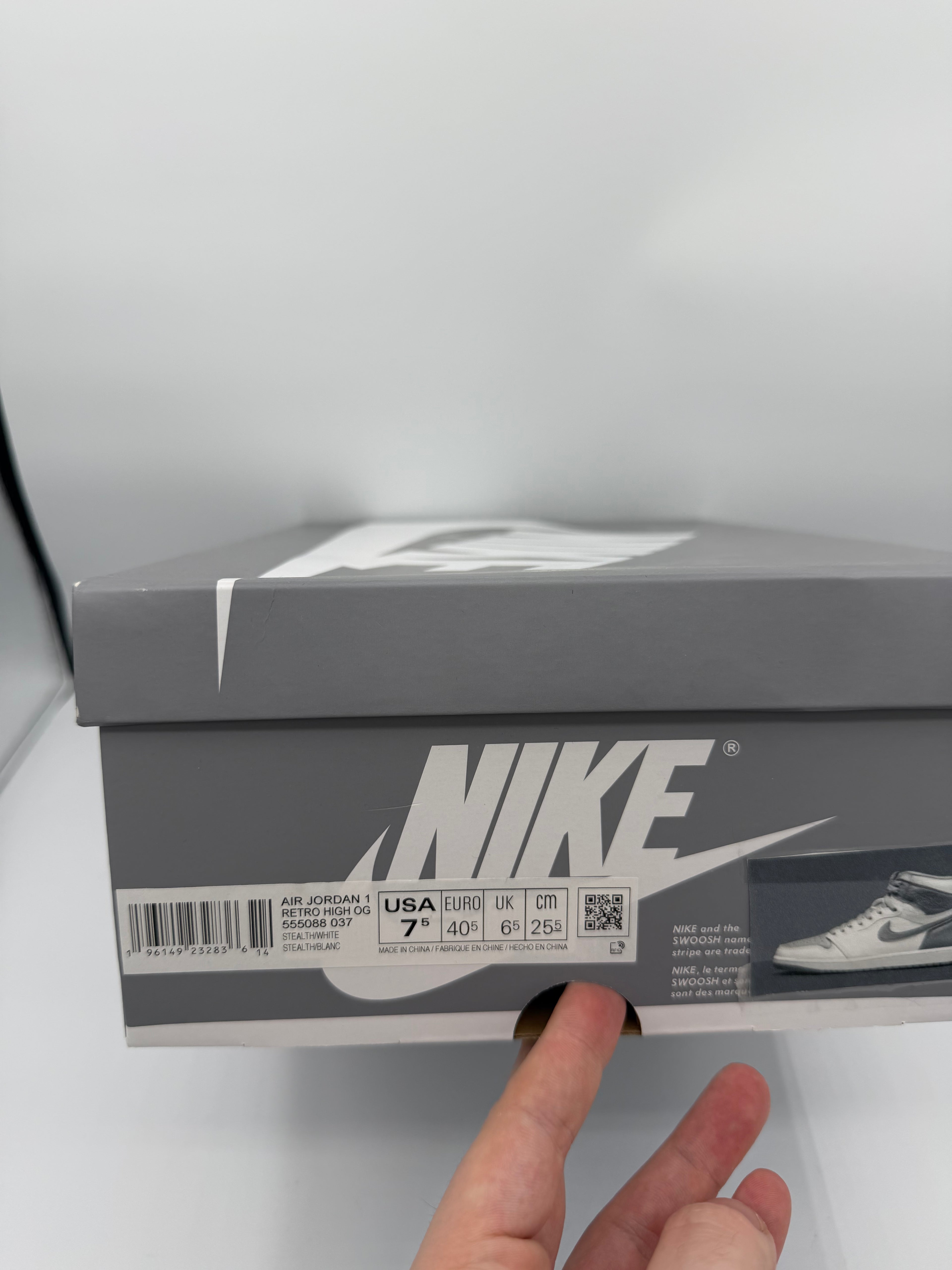 Jordan 1 High Stealth - 40,5Eu (USED)