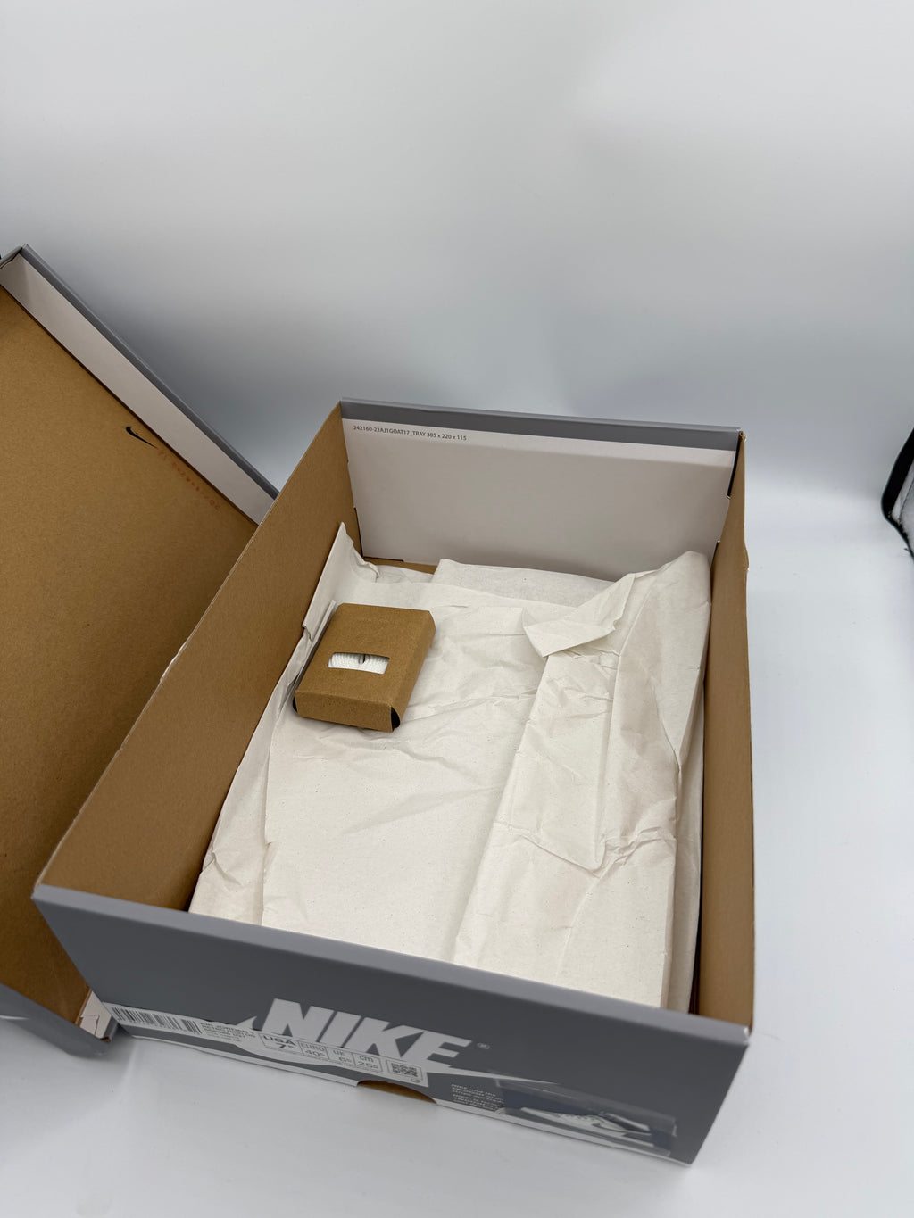 Jordan 1 High Stealth - 40,5Eu (USED)