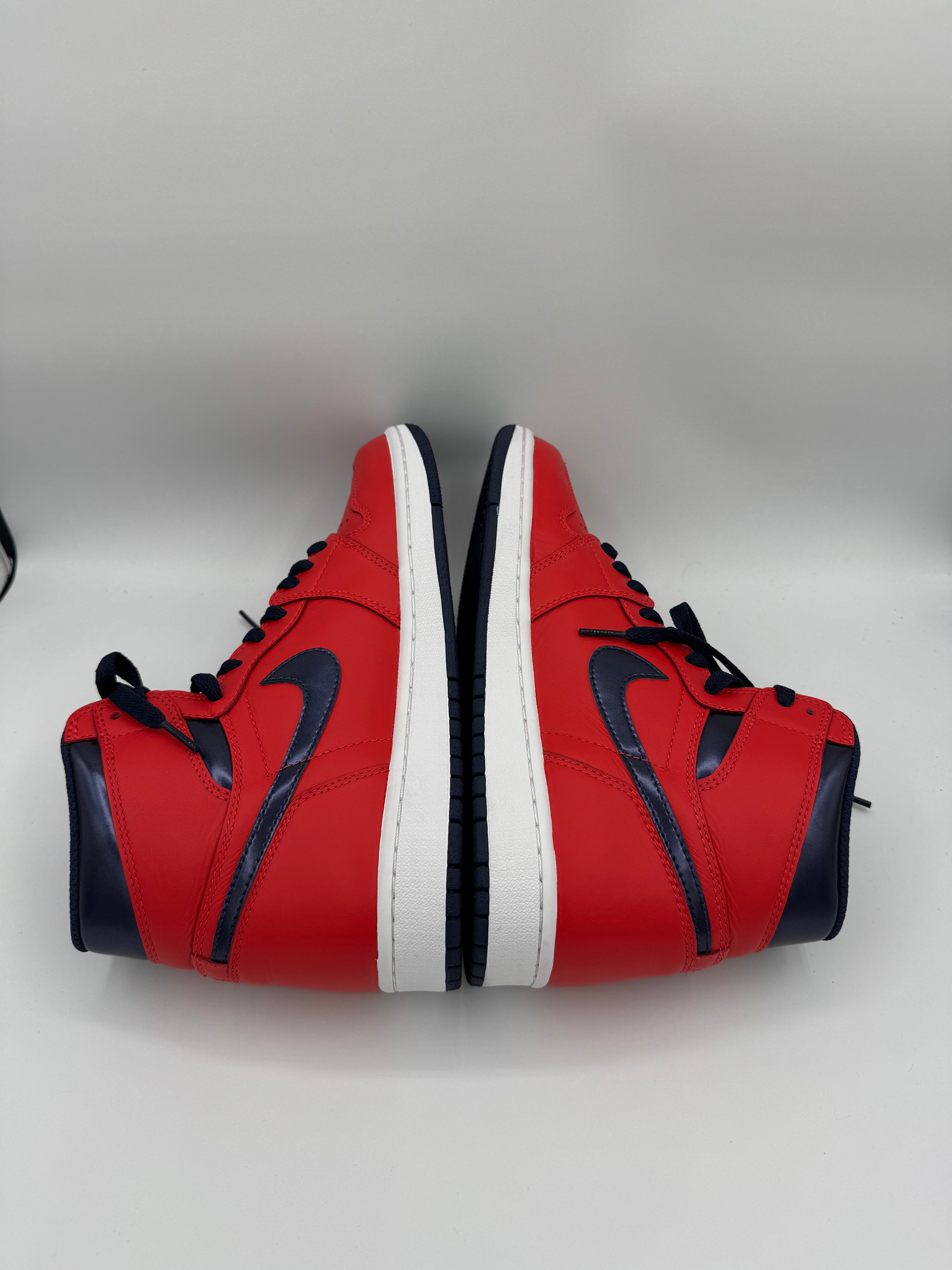 Jordan 1 High Letterman - 42Eu (USED)