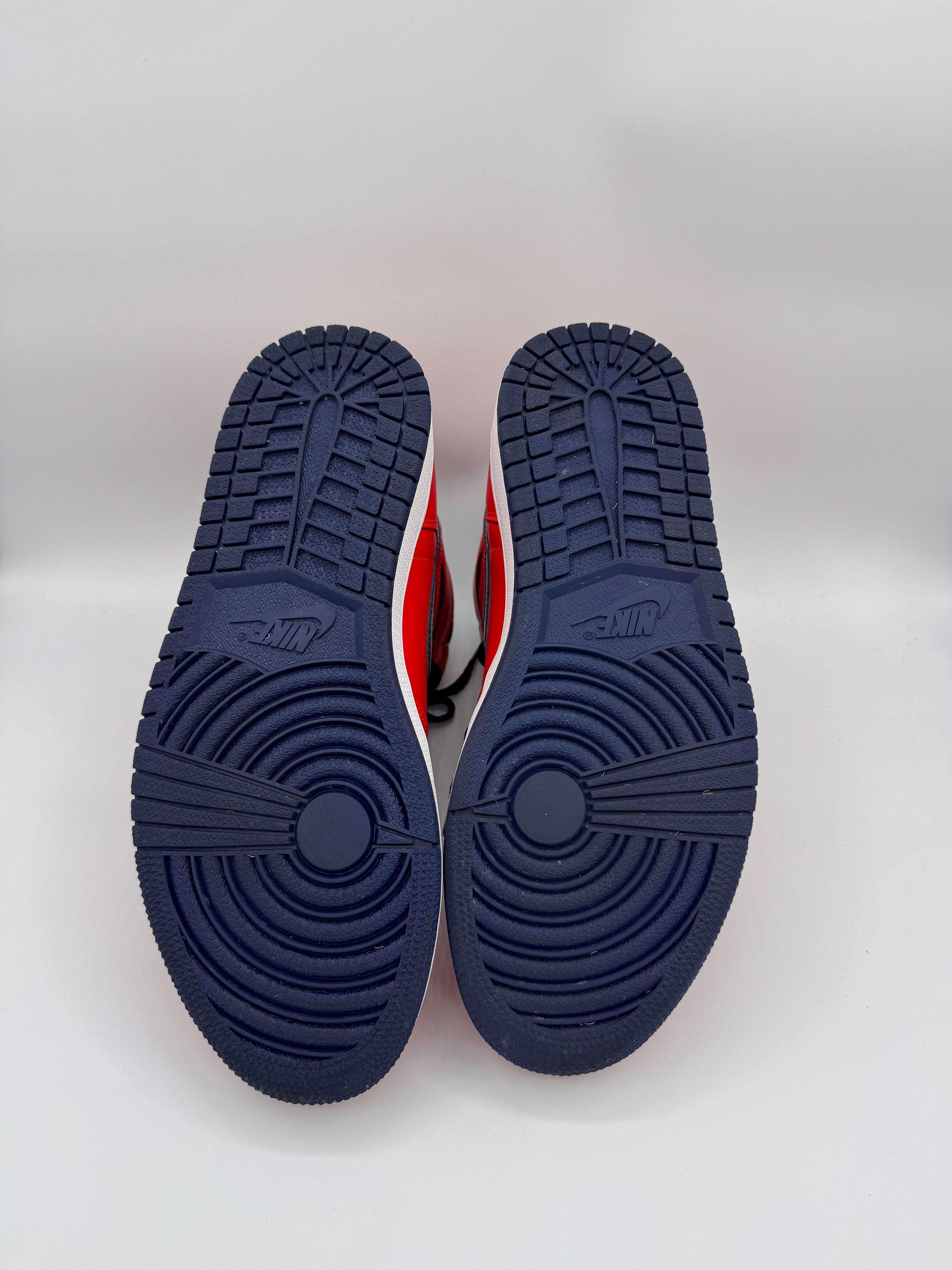 Jordan 1 High Letterman - 42Eu (USED)