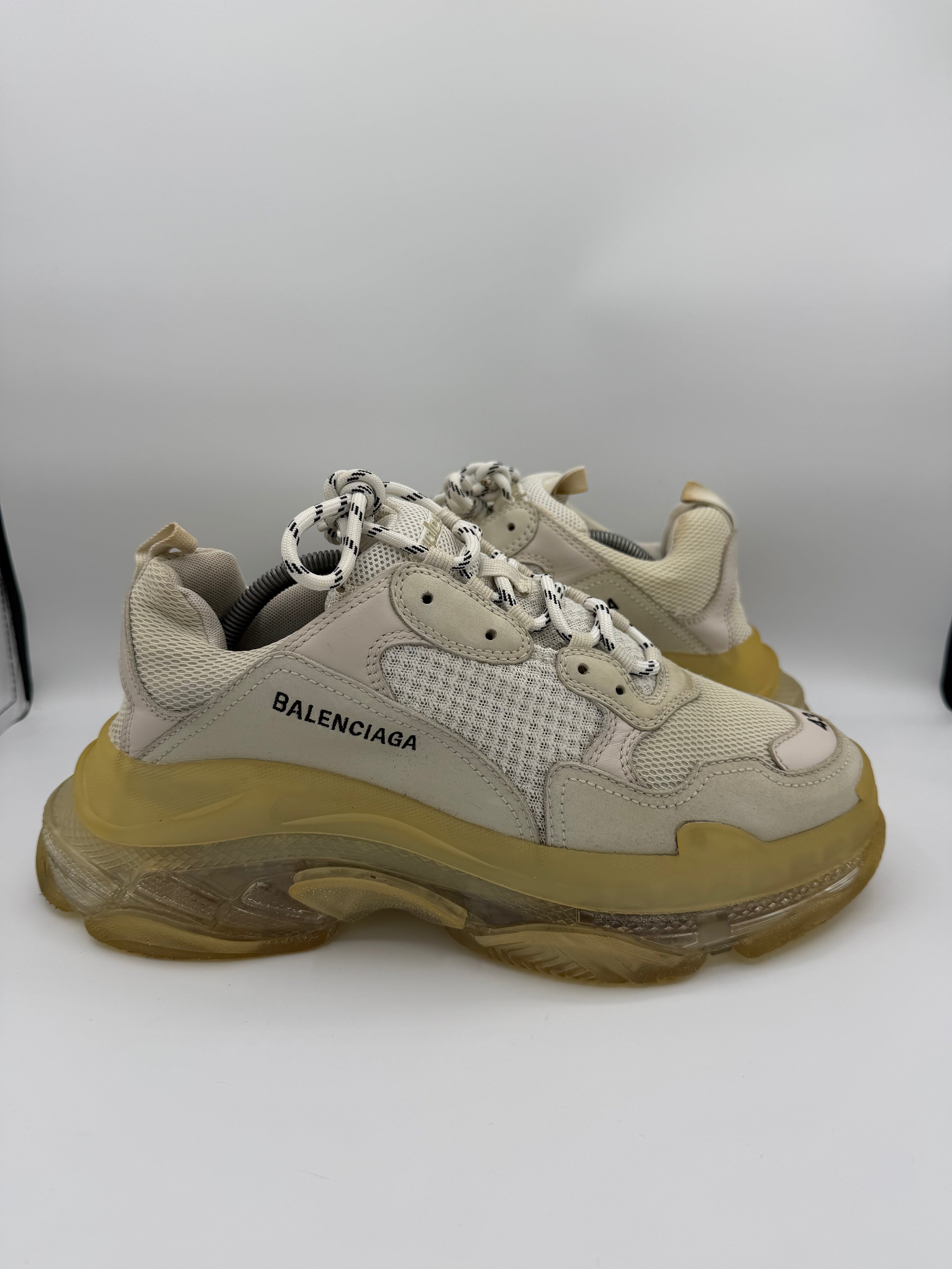 Balenciaga Triple S White - 43Eu (USED)