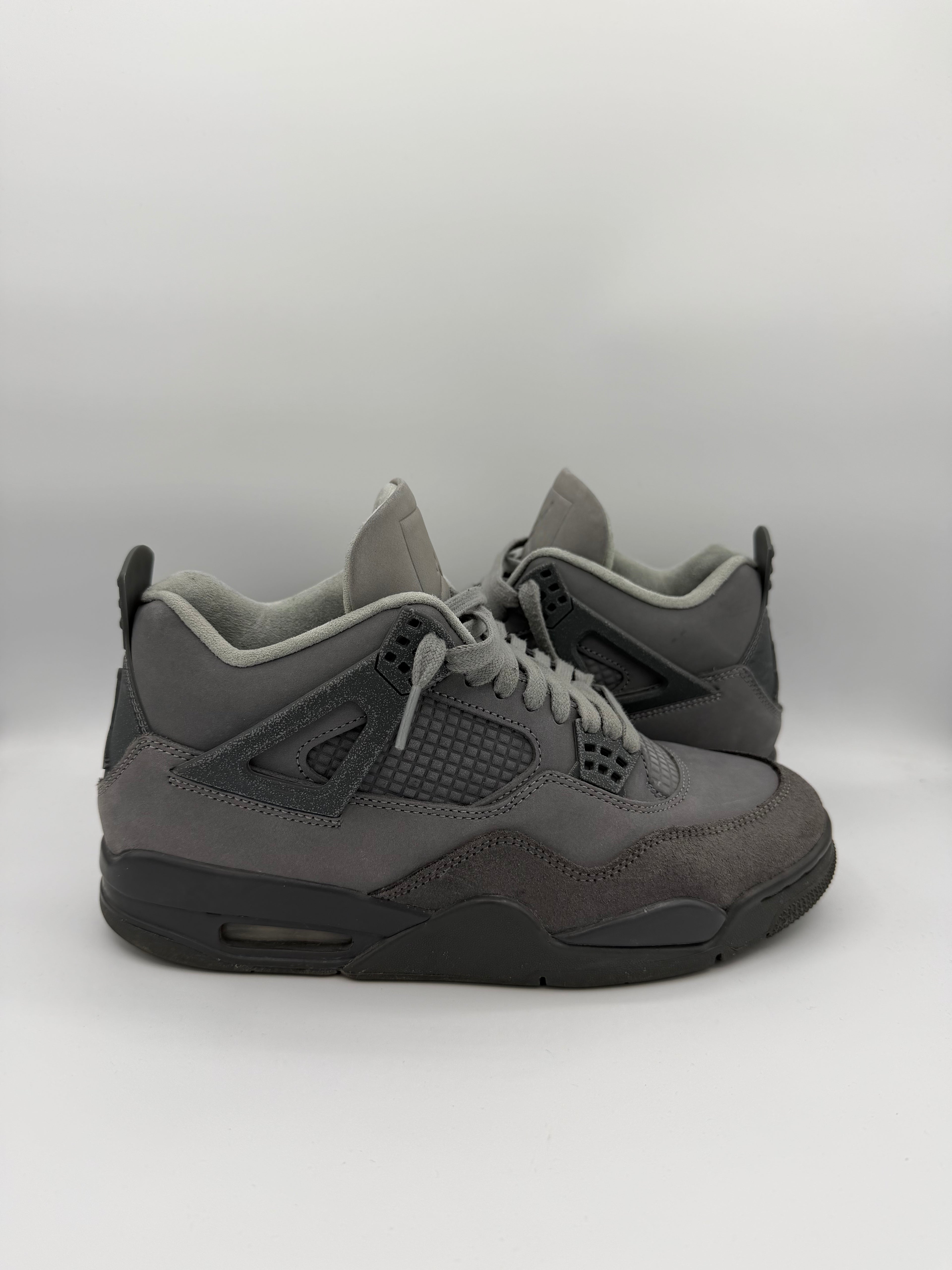 Jordan 4 Retro SE Paris Olympics Wet Cement - 42Eu (USED)