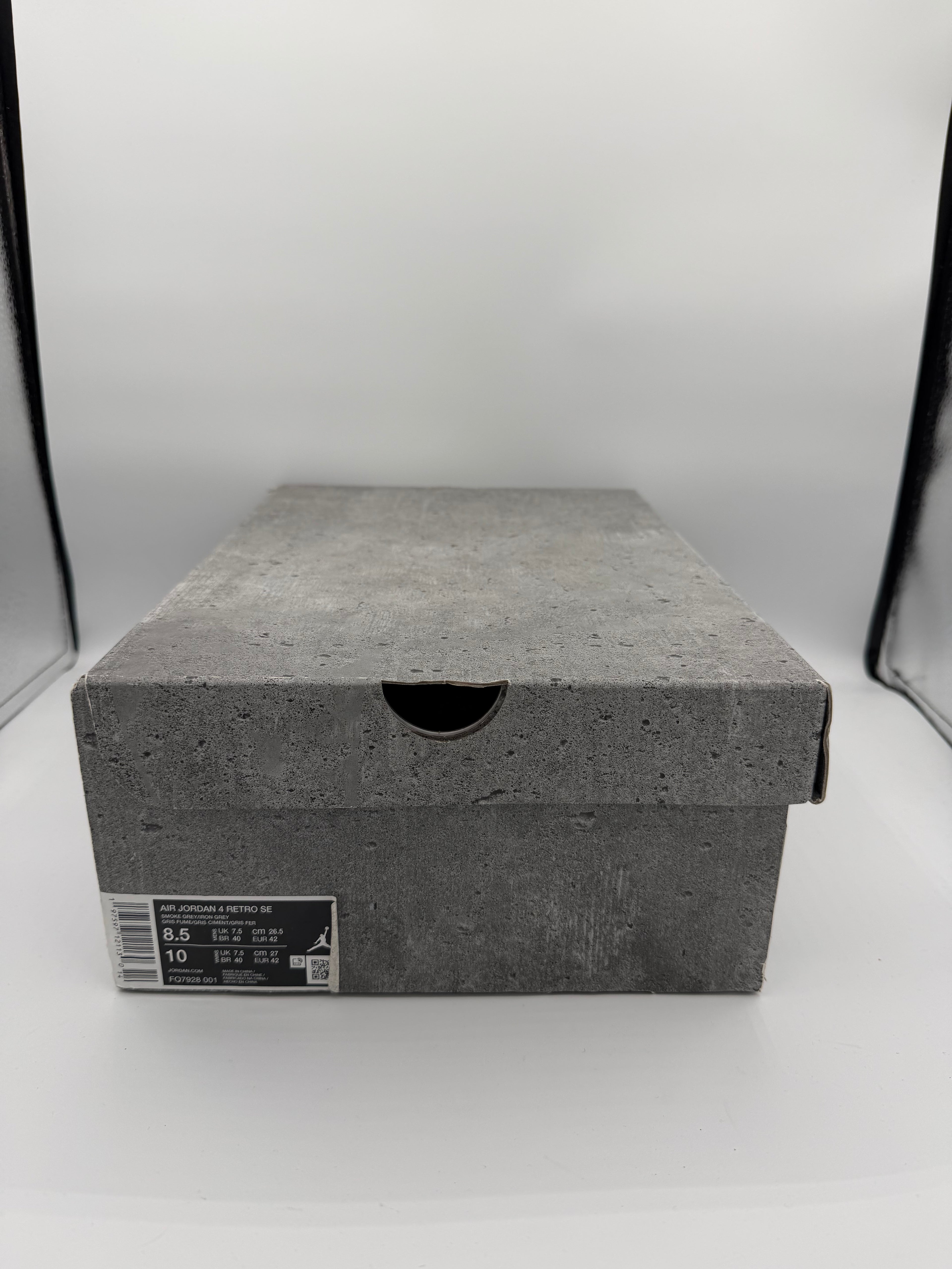 Jordan 4 Retro SE Paris Olympics Wet Cement - 42Eu (USED)