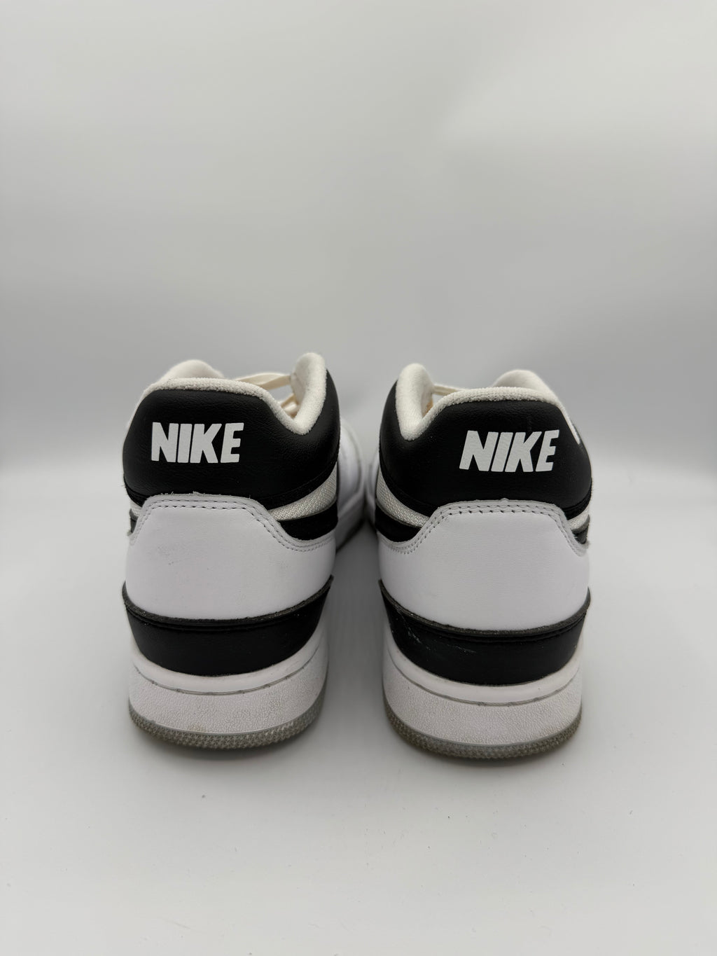 Nike Mac Attack SQ SP White Black - 45Eu (USED)