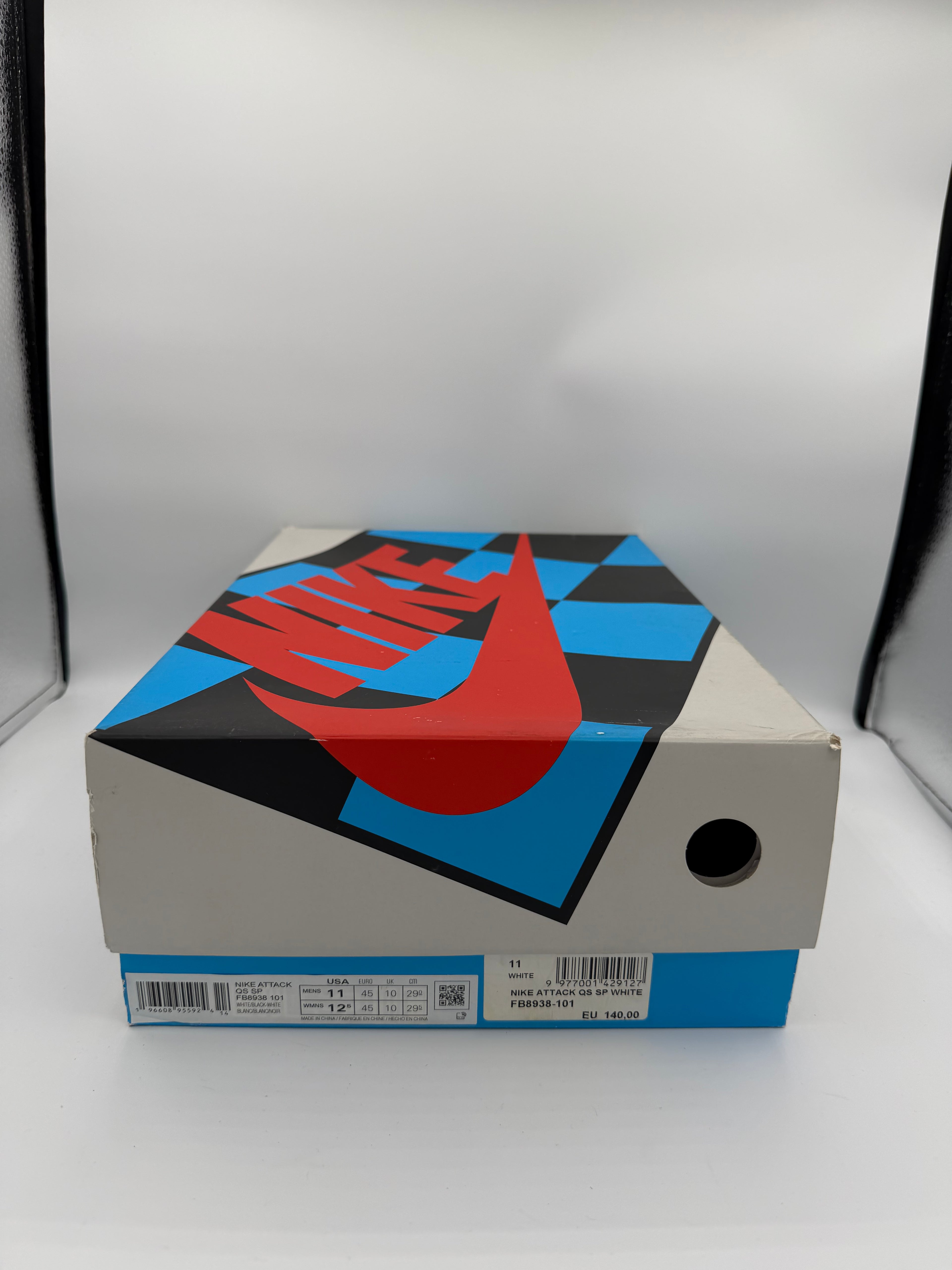 Nike Mac Attack SQ SP White Black - 45Eu (USED)