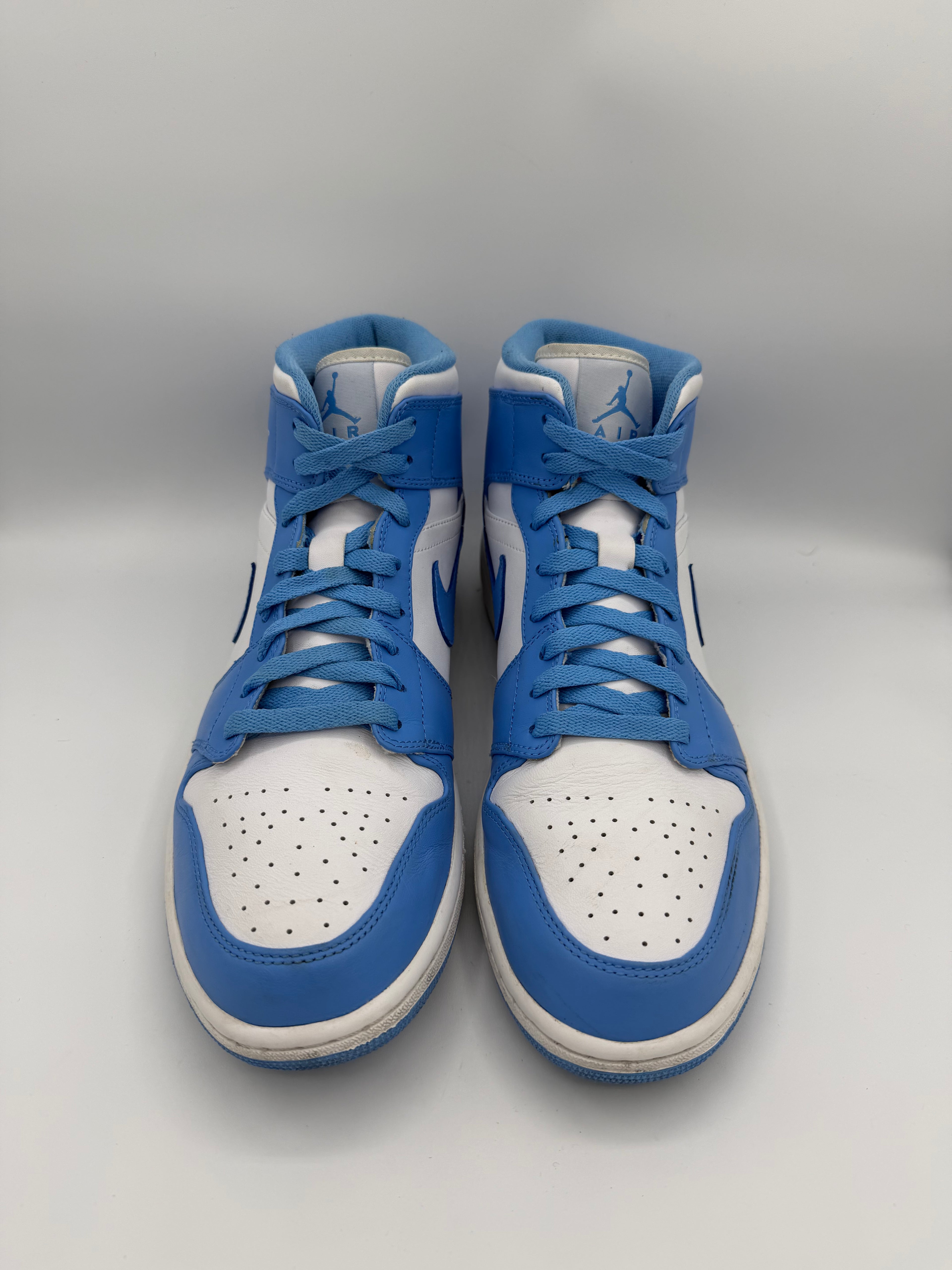 Jordan 1 Retro Mid UNC (2013)  - 45,5Eu (USED)