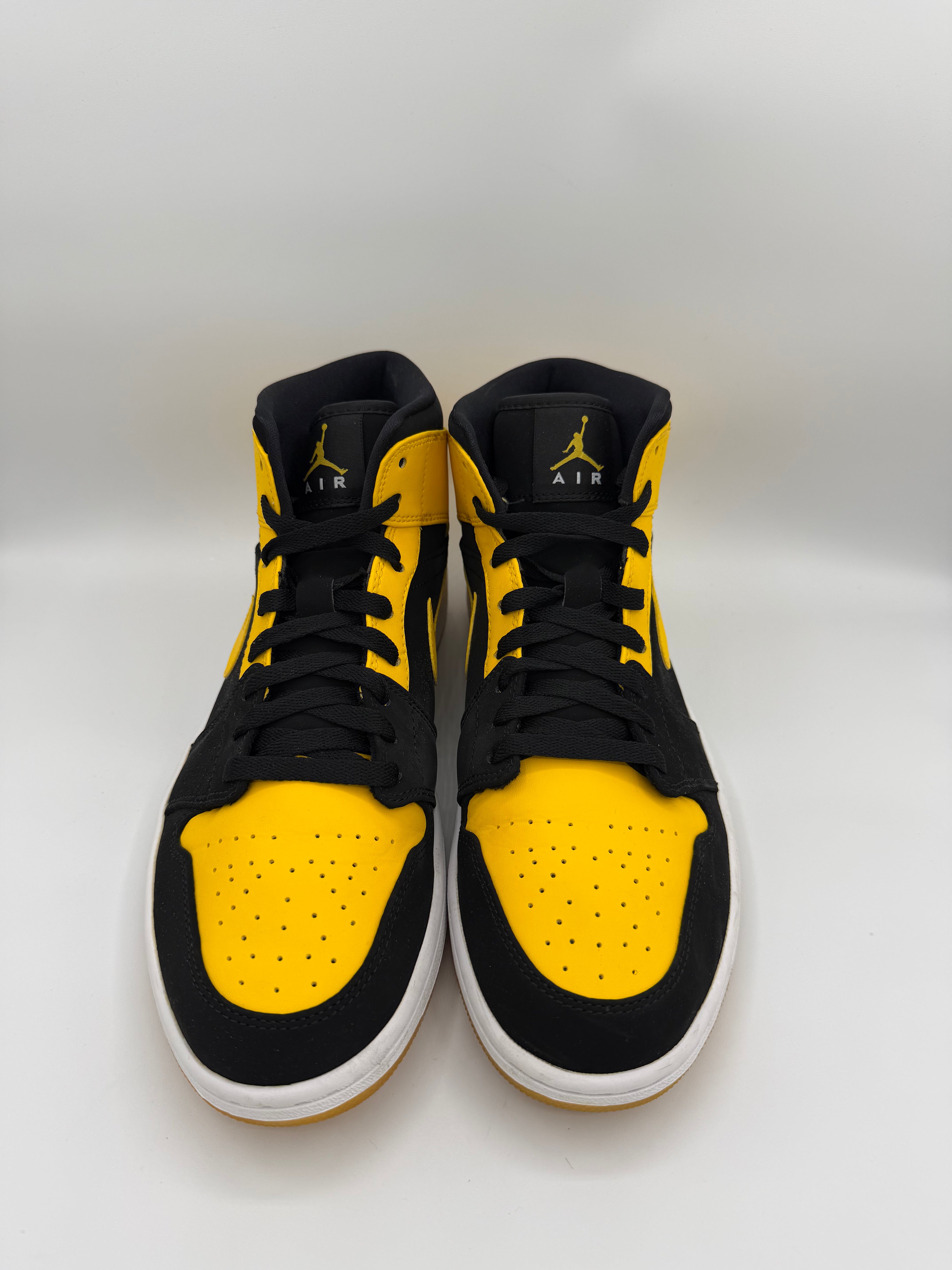 Jordan 1 Retro Mid New Love (2017)  - 45Eu (USED)