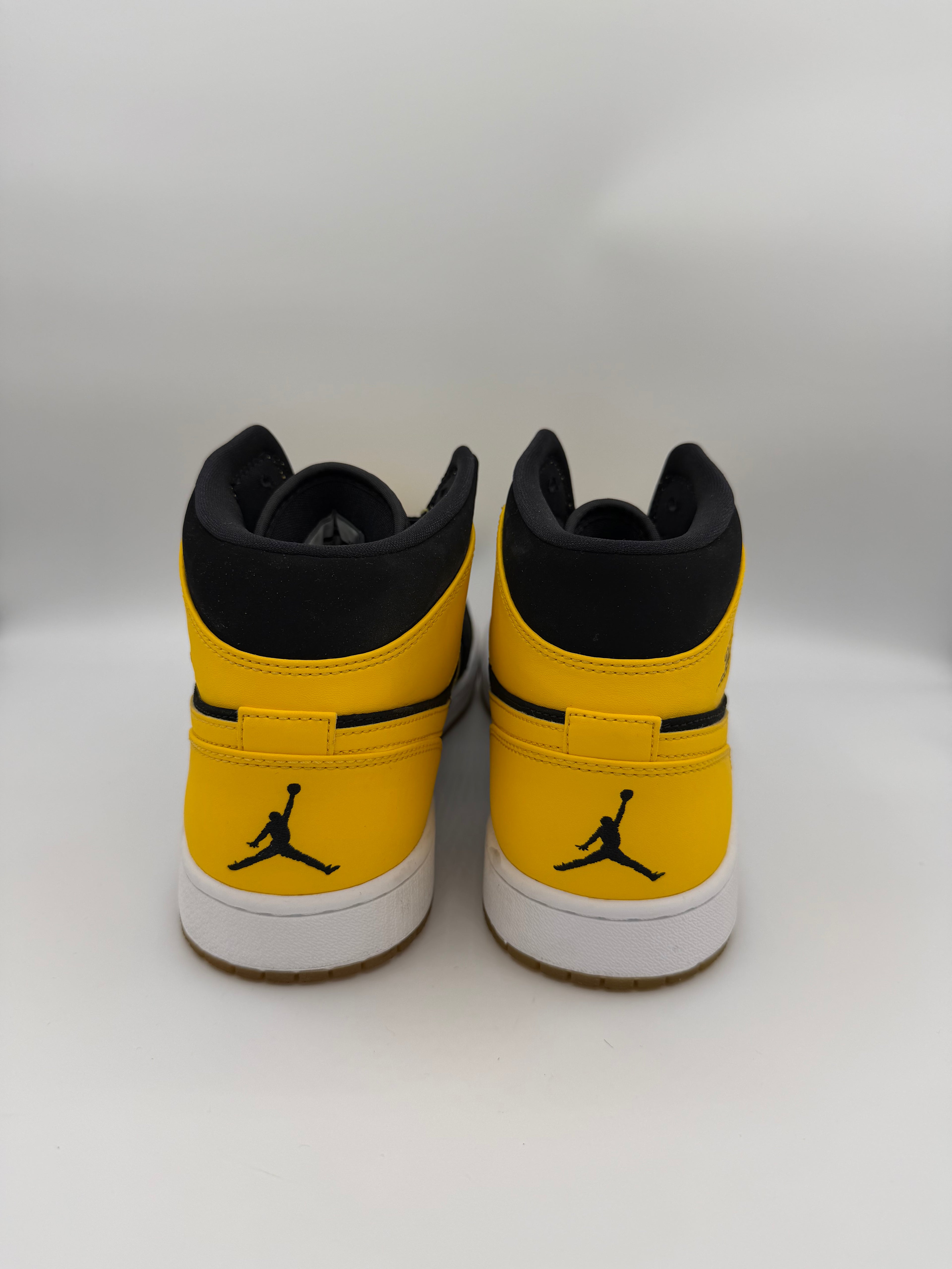 Jordan 1 Retro Mid New Love (2017)  - 45Eu (USED)