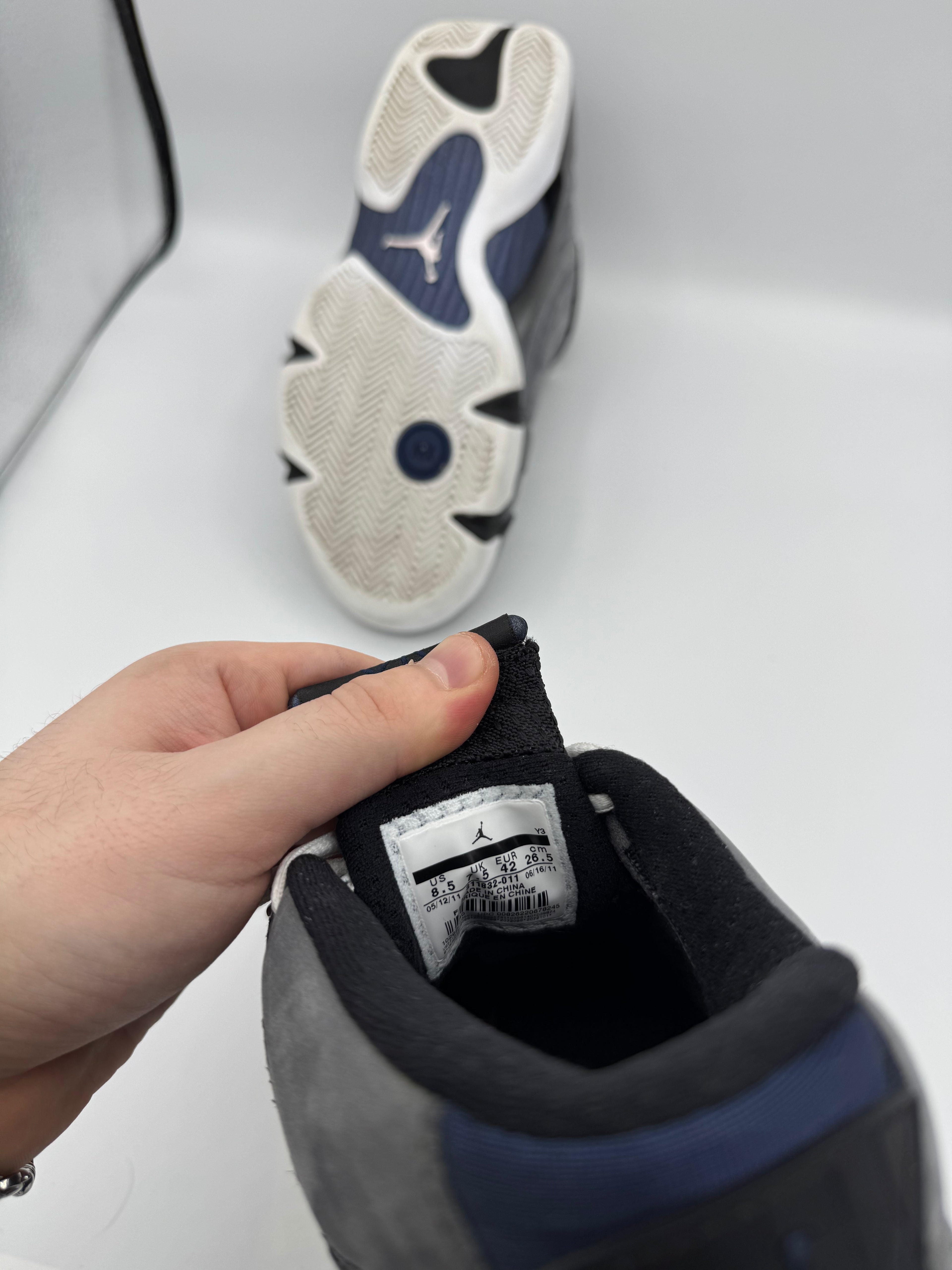 Jordan 14 Retro Light Graphite (2011) - 42Eu (USED)