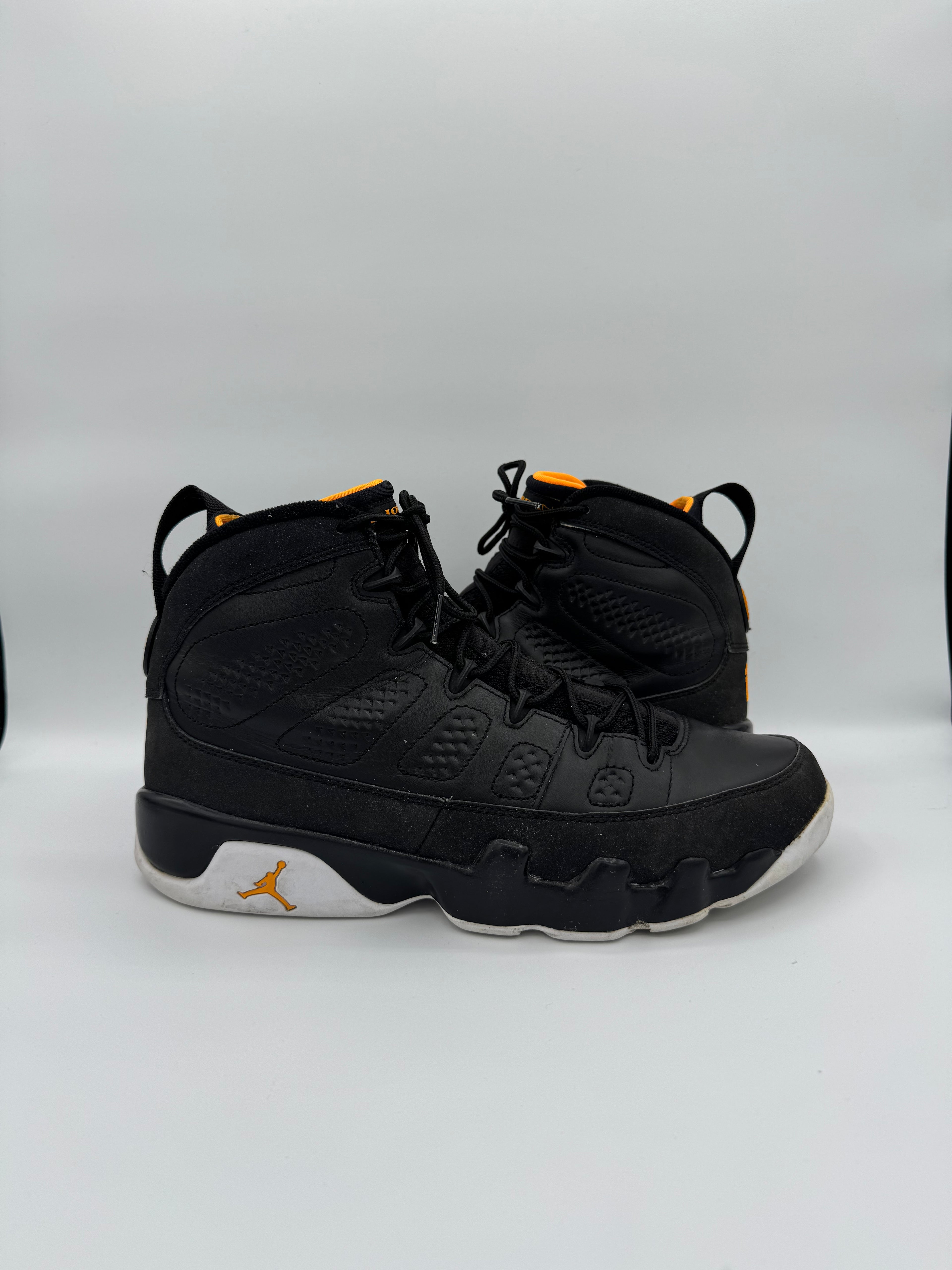 Jordan 9 Retro Citrus - 42Eu (USED)