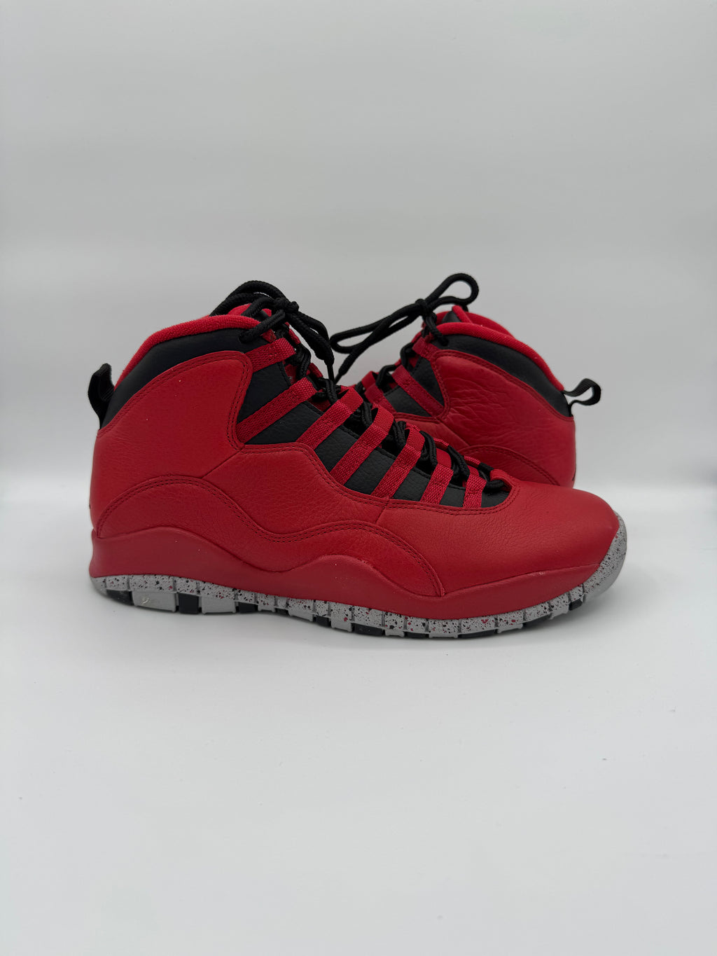 Jordan 10 Retro Bulls Over Broadway - 42Eu (USED)