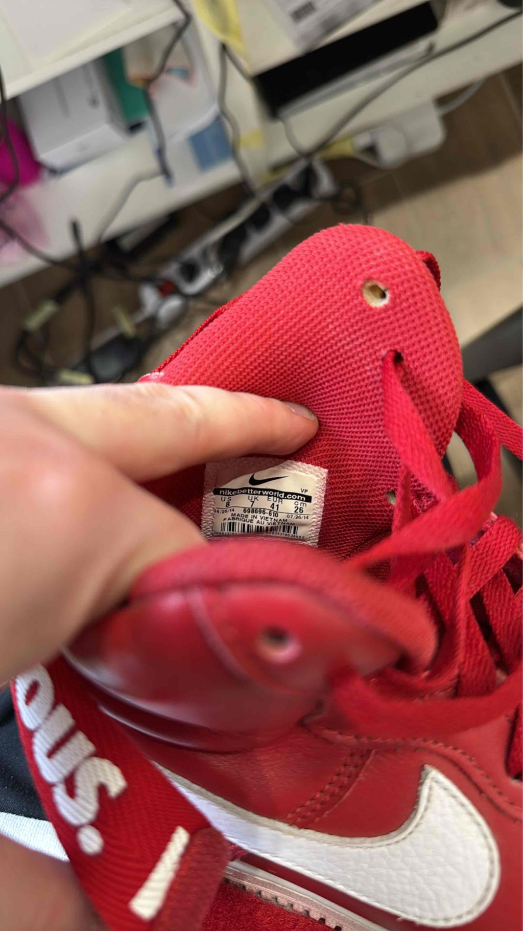 Nike Air Force 1 High Supreme World Famous Red - 41Eu (USED)