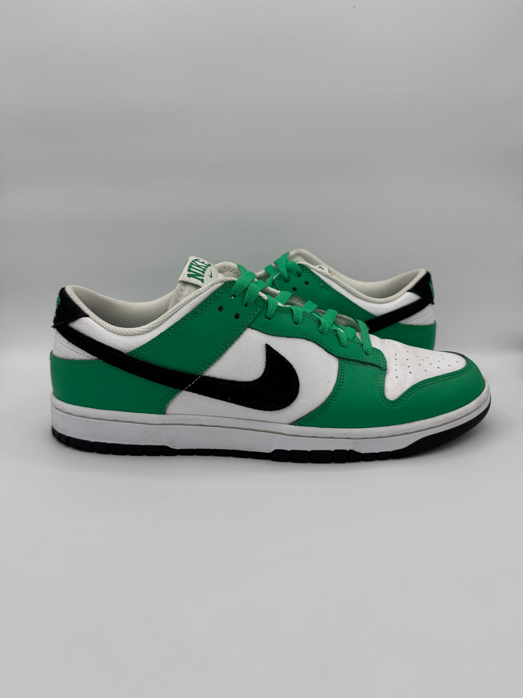Nike Dunk Low Celtics- 45,5Eu (USED)