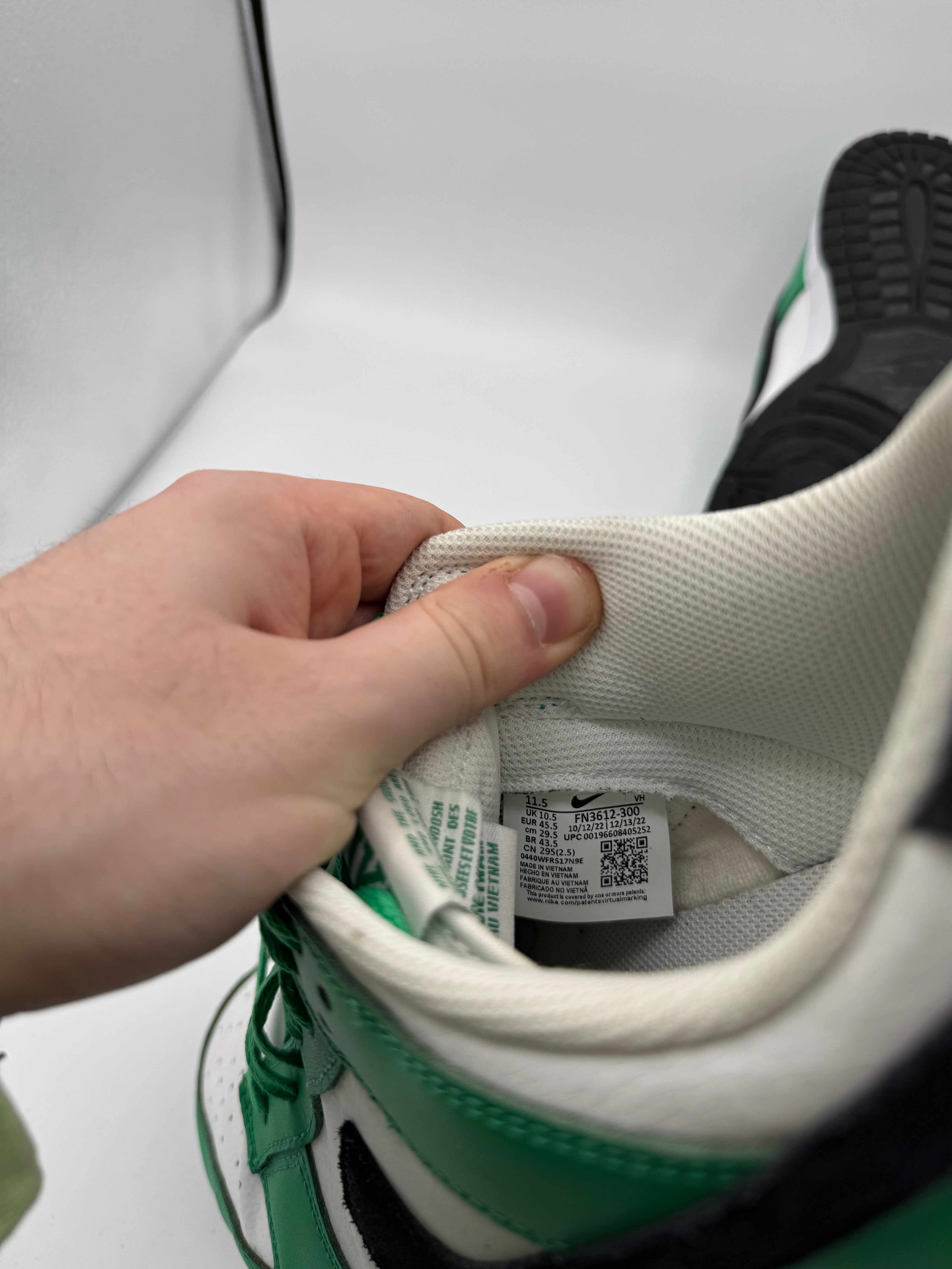 Nike Dunk Low Celtics- 45,5Eu (USED)